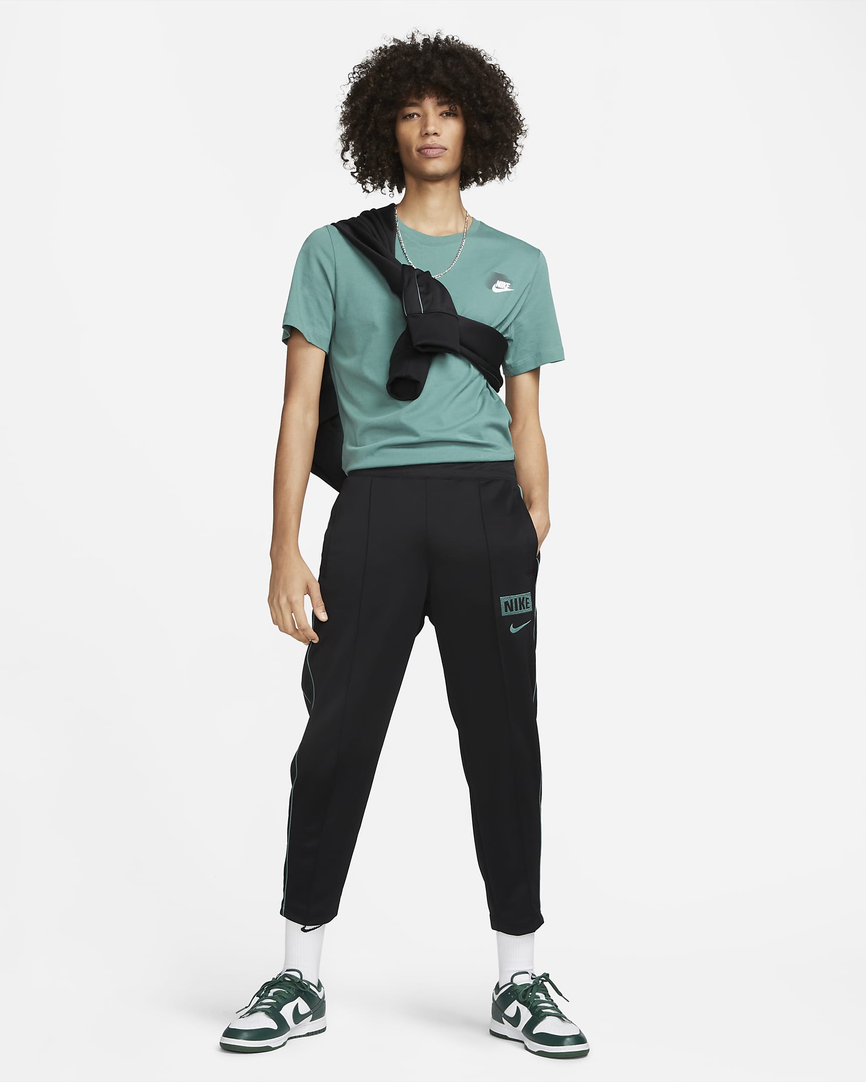 Nike Sportswear Men's Retro Trousers. Nike LU