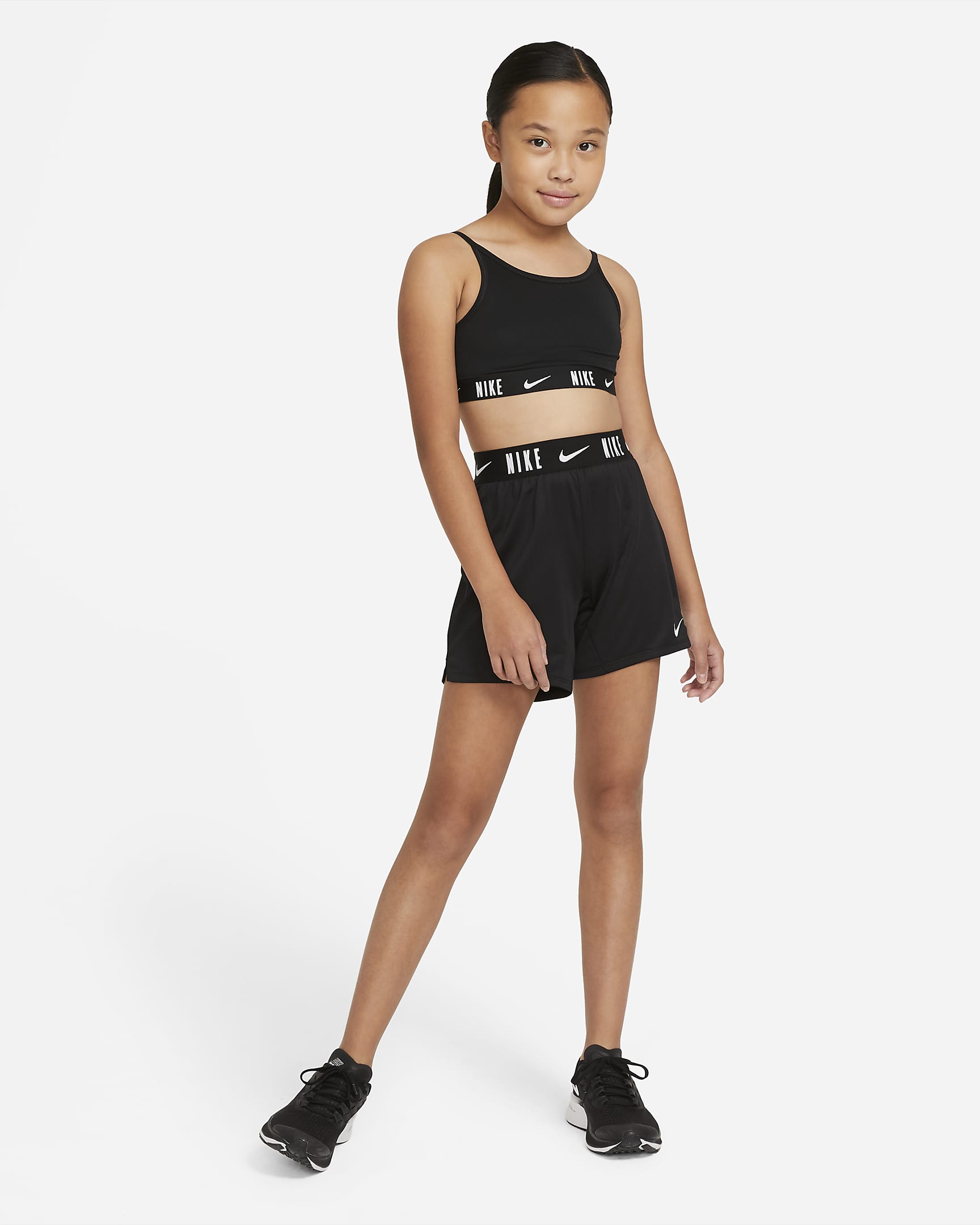 Shorts da training 15 cm Nike DriFIT Trophy Ragazza. Nike IT