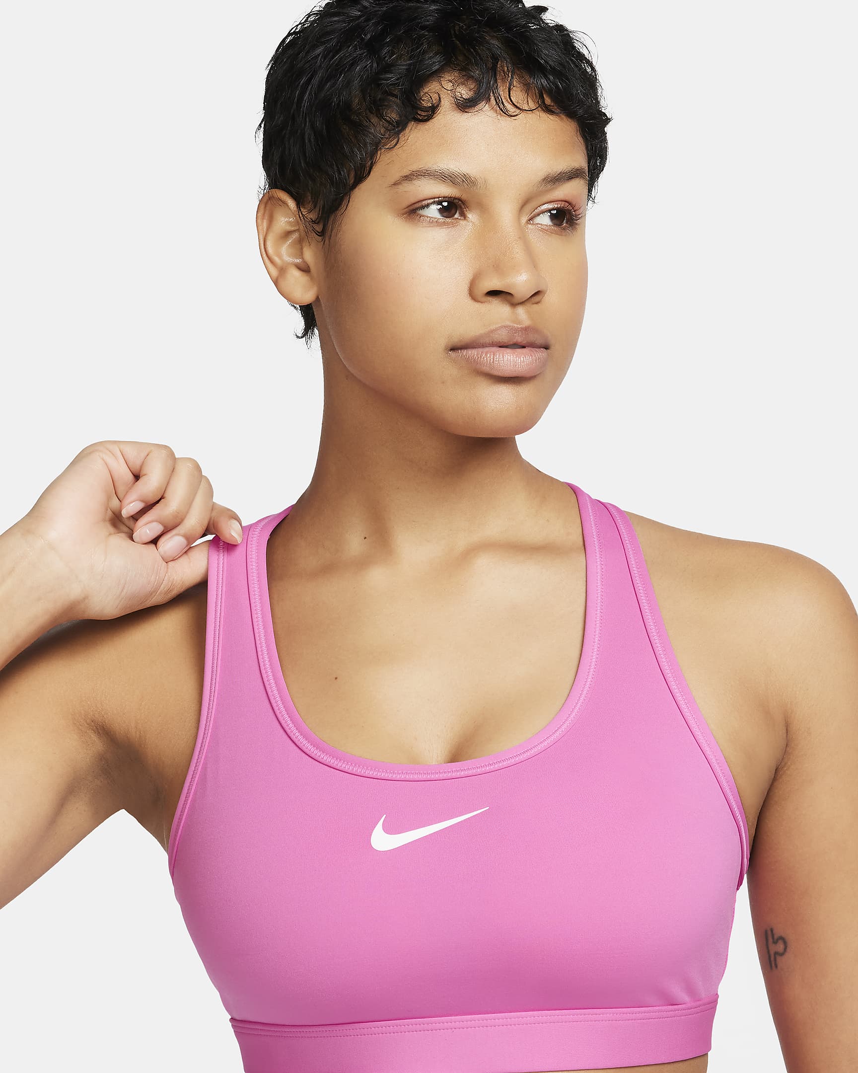 Nike Swoosh Medium-Support Women's Padded Sports Bra. Nike AT