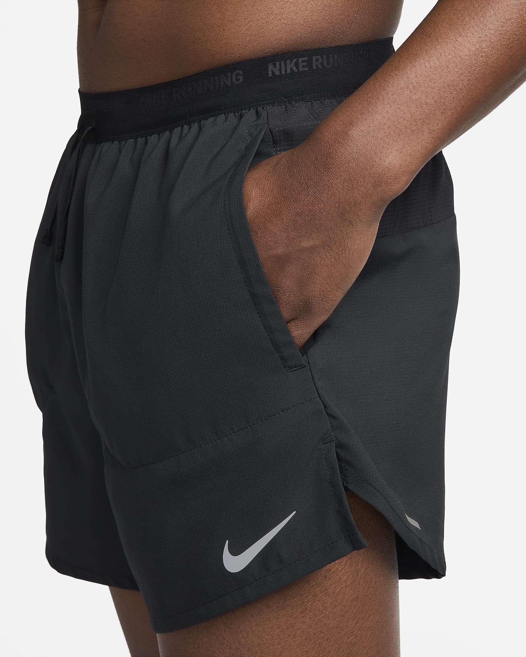 Calções de running forrados com slips de 13 cm Dri-FIT Nike Stride para homem - Preto/Preto