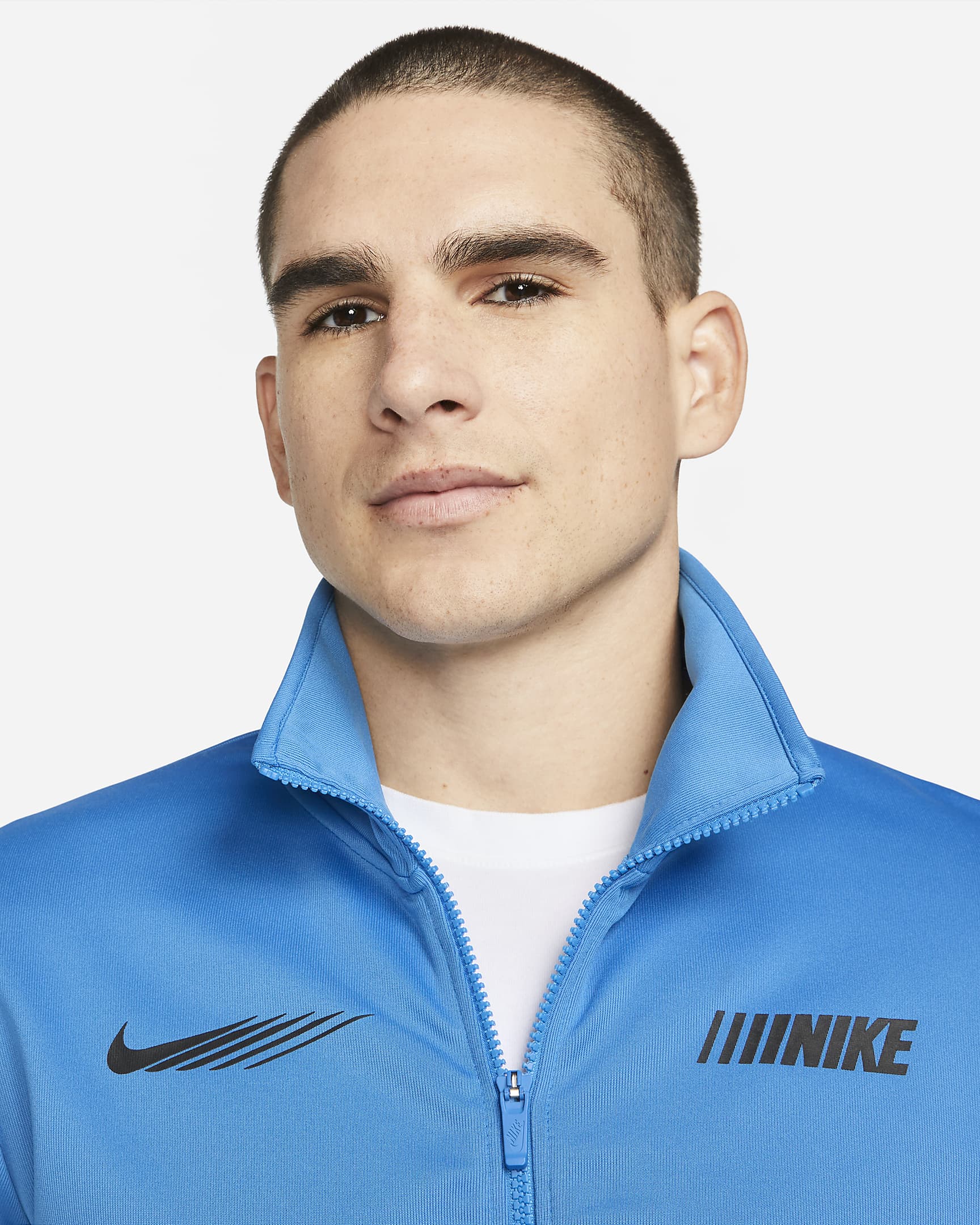 Nike Sportswear Standard Issue Men's Tracksuit Jacket. Nike HU