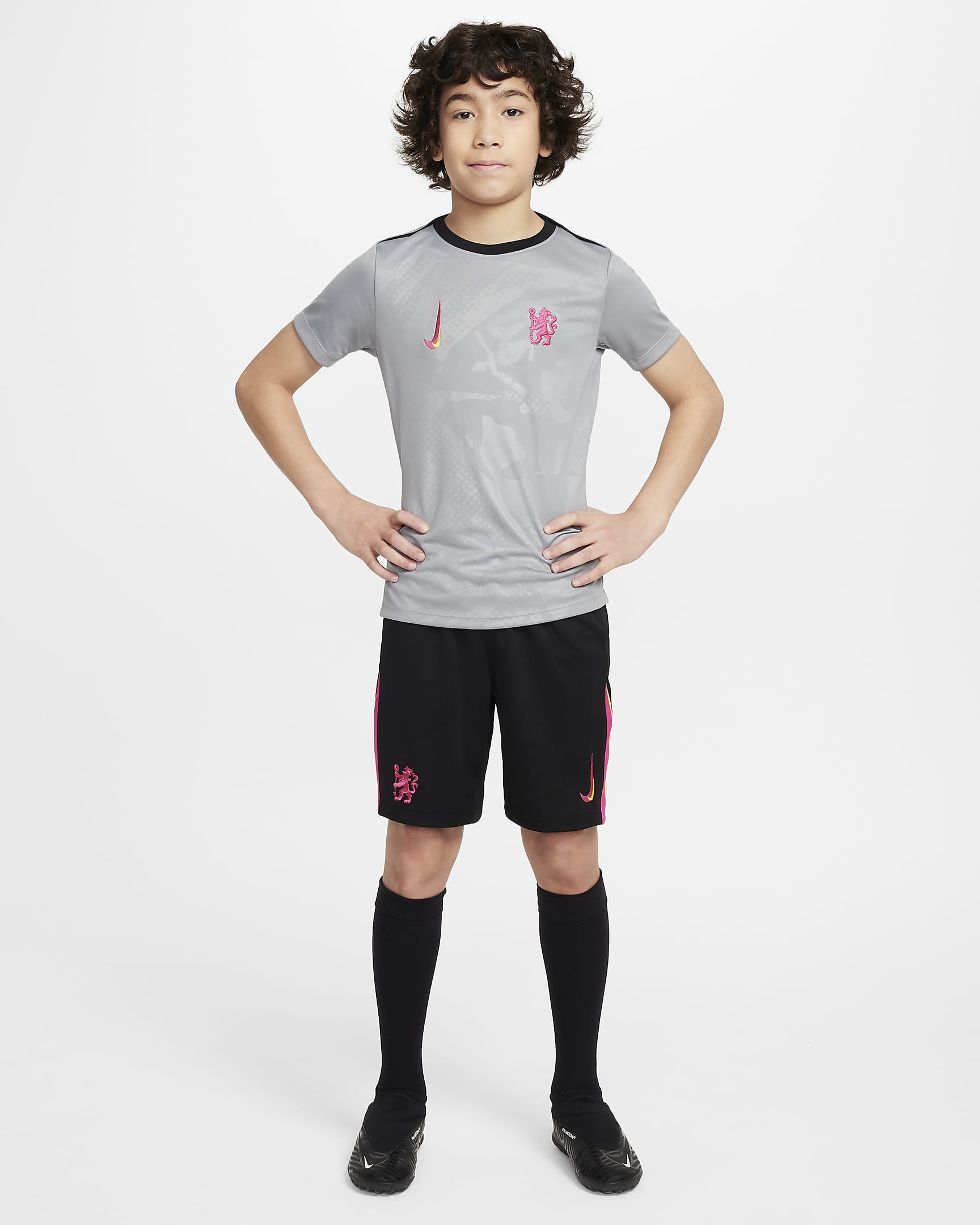 Chelsea FC Academy Pro Third Nike Dri-FIT Pre-Match-Fußballoberteil (ältere Kinder) - Particle Grey/Schwarz/Opti Yellow/Pink Prime