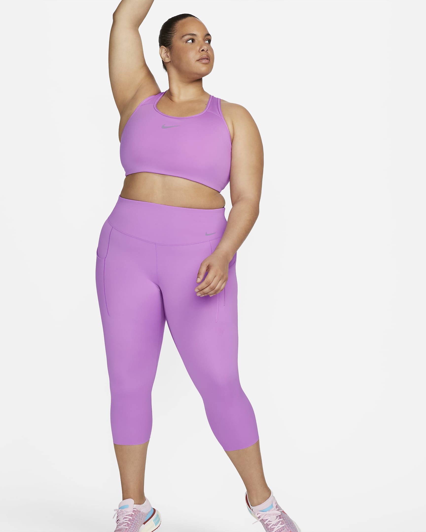 Nike Go Women's Firm-Support High-Waisted Cropped Leggings with Pockets (Plus Size) - Rush Fuchsia/Black