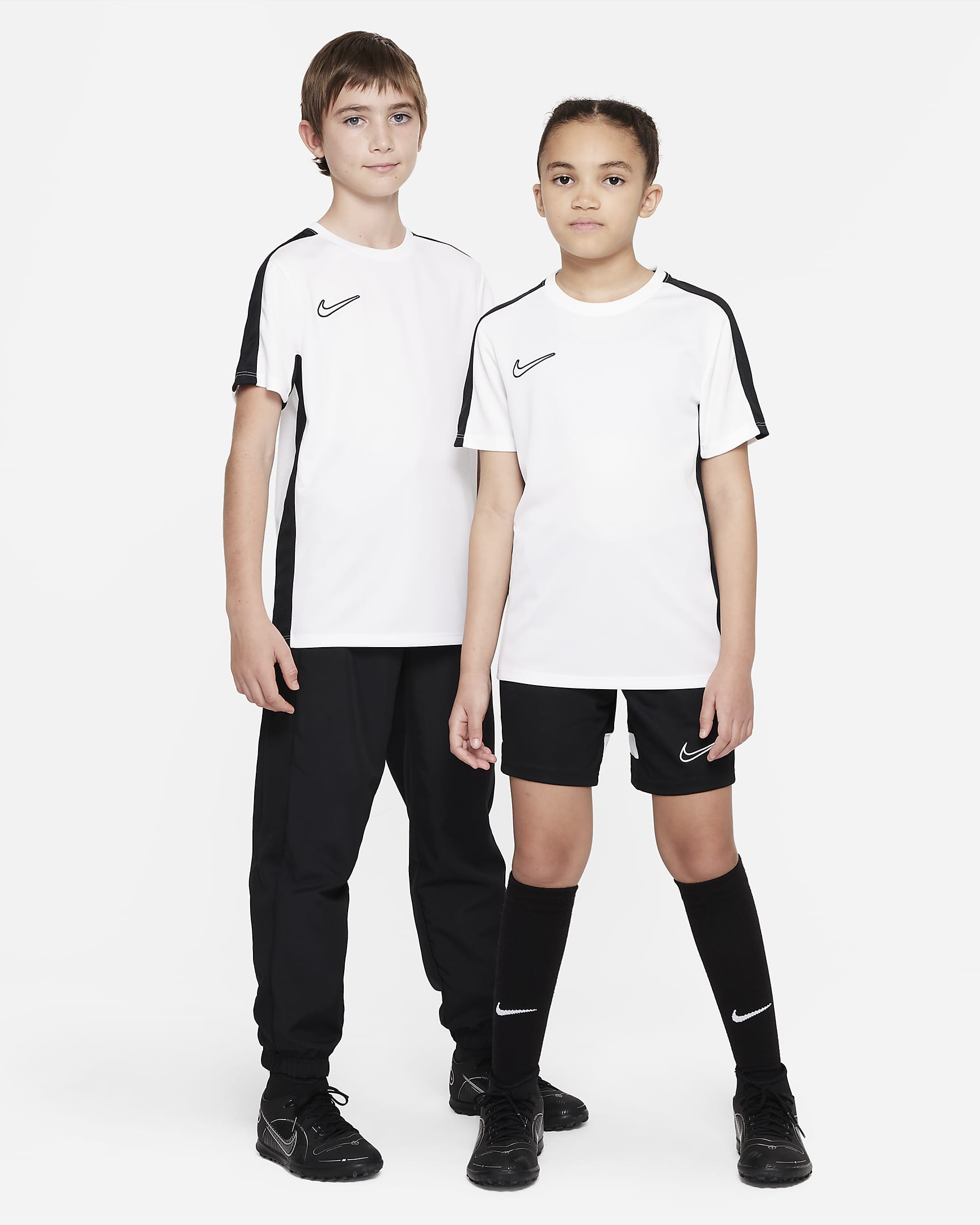 Nike Dri-FIT Academy23 Kinder-Fußballoberteil - Weiß/Schwarz/Schwarz