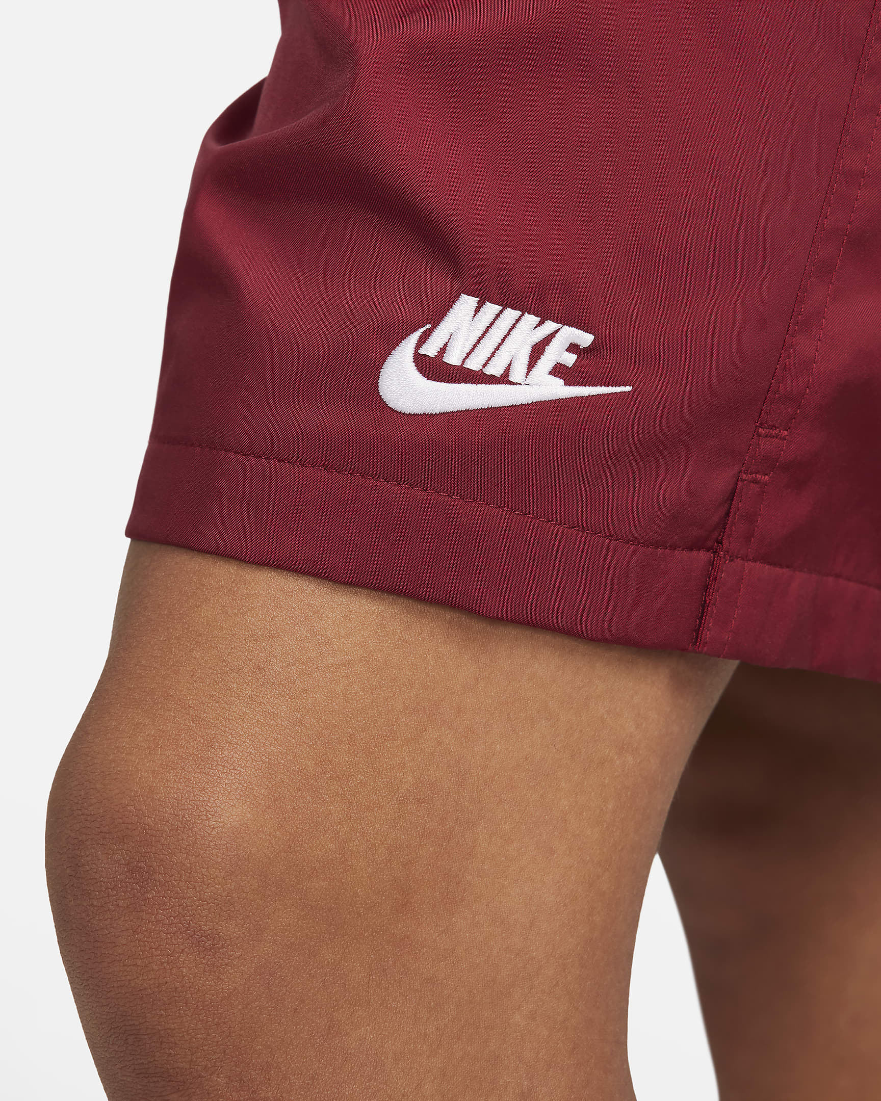 Nike Club Men's Woven Flow Shorts - Team Red/White