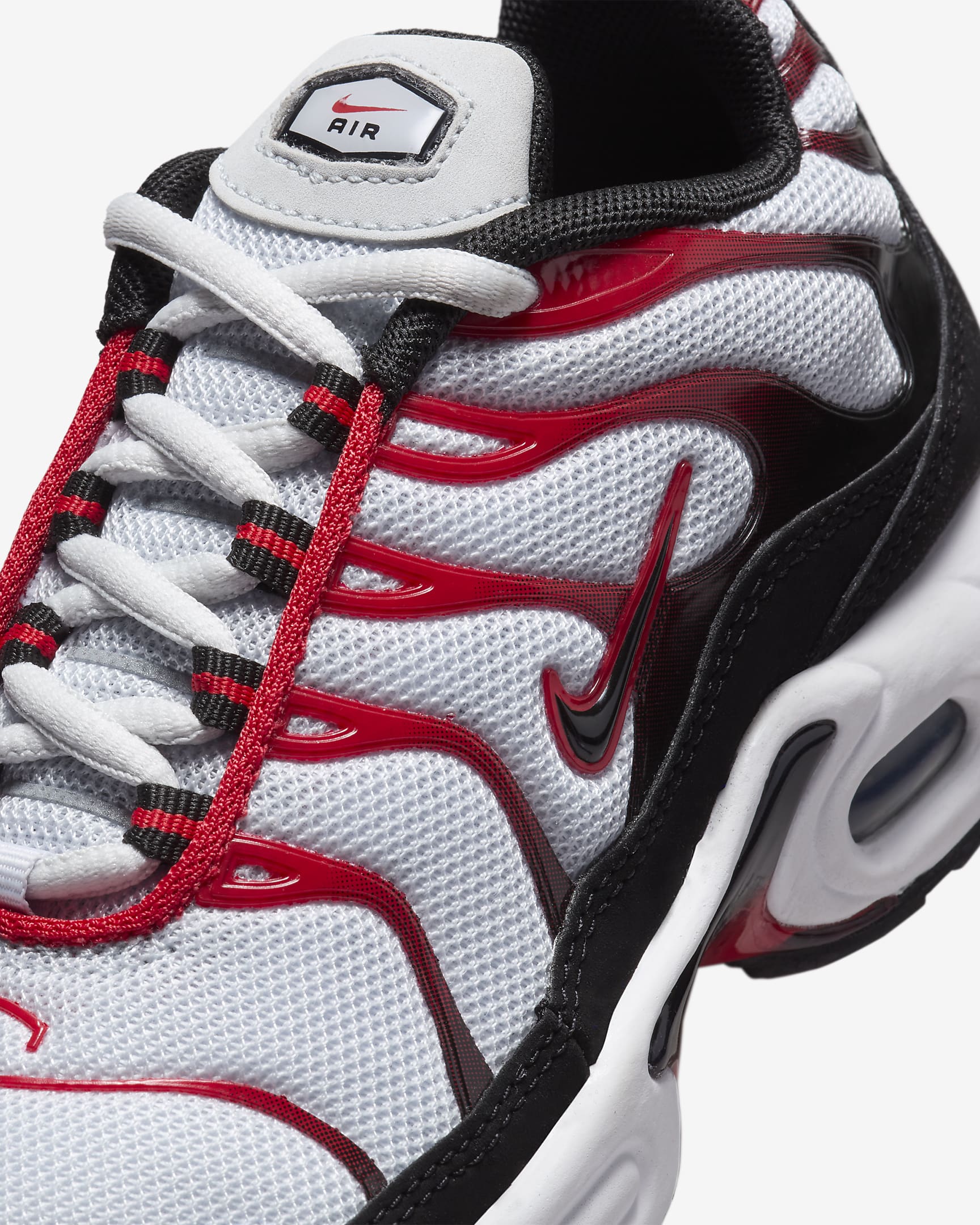 Nike Air Max Plus Younger Kids' Shoes. Nike RO