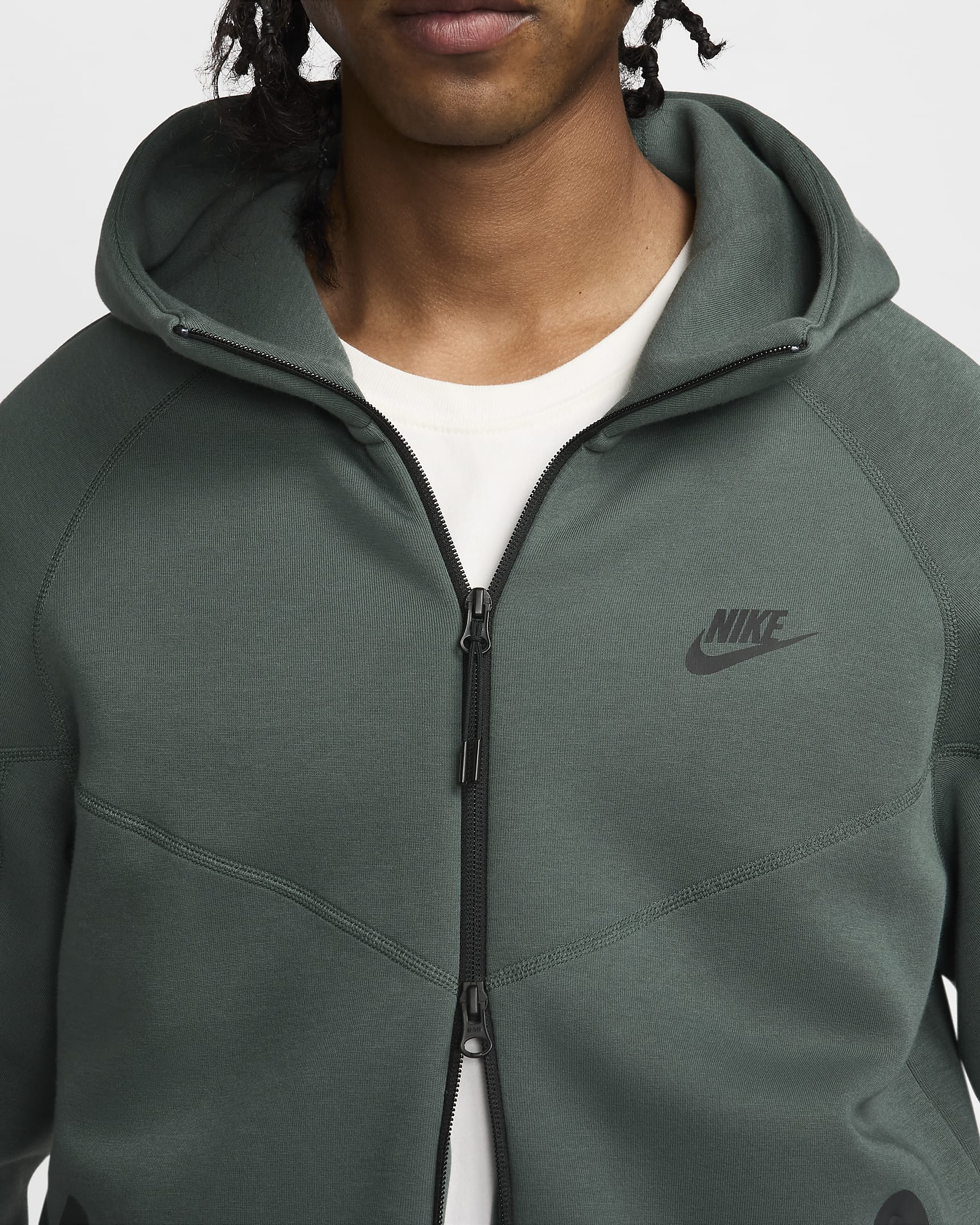 Pánská mikina s kapucí a dlouhým zipem Nike Sportswear Tech Fleece Windrunner - Vintage Green/Černá