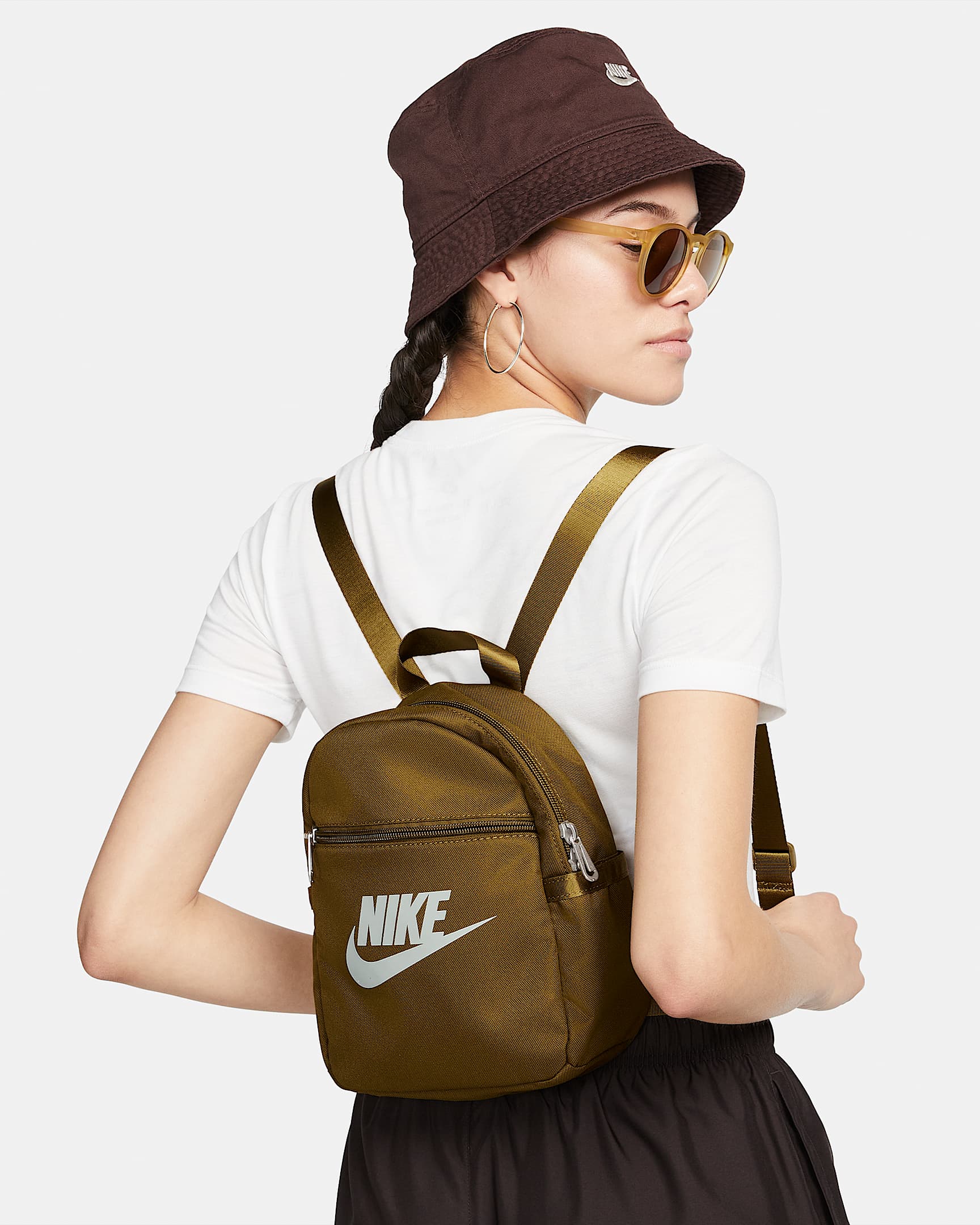 Save 24% on Nike Sportswear Futura 365 Women’s Mini Backpack (6L) @ Nike US Save 24% on Nike Sportswear Futura 365 Women’s Mini Backpack (6L) @ Nike US