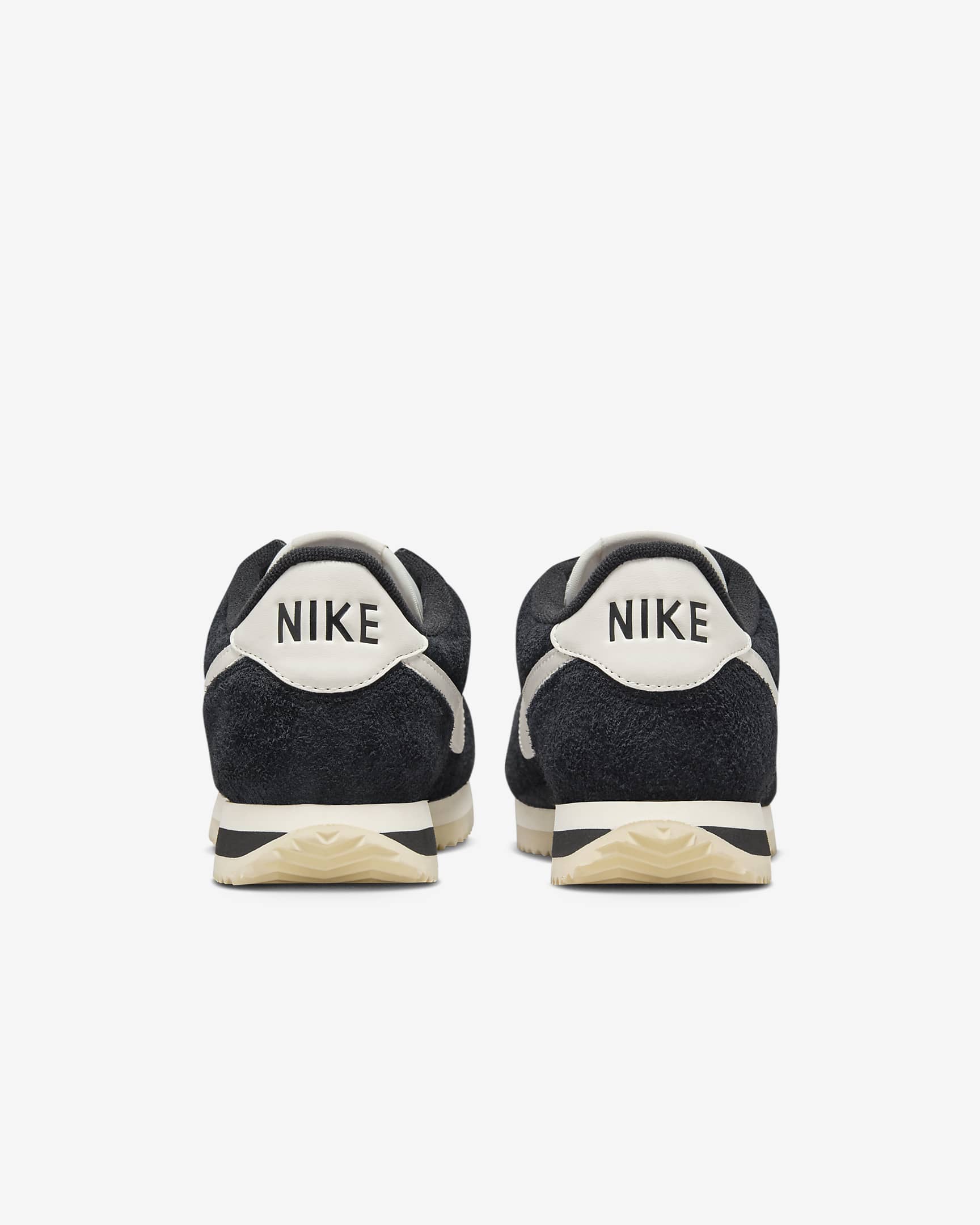 Chaussure Nike Cortez Vintage Suede - Noir/Coconut Milk/Team Orange/Sail