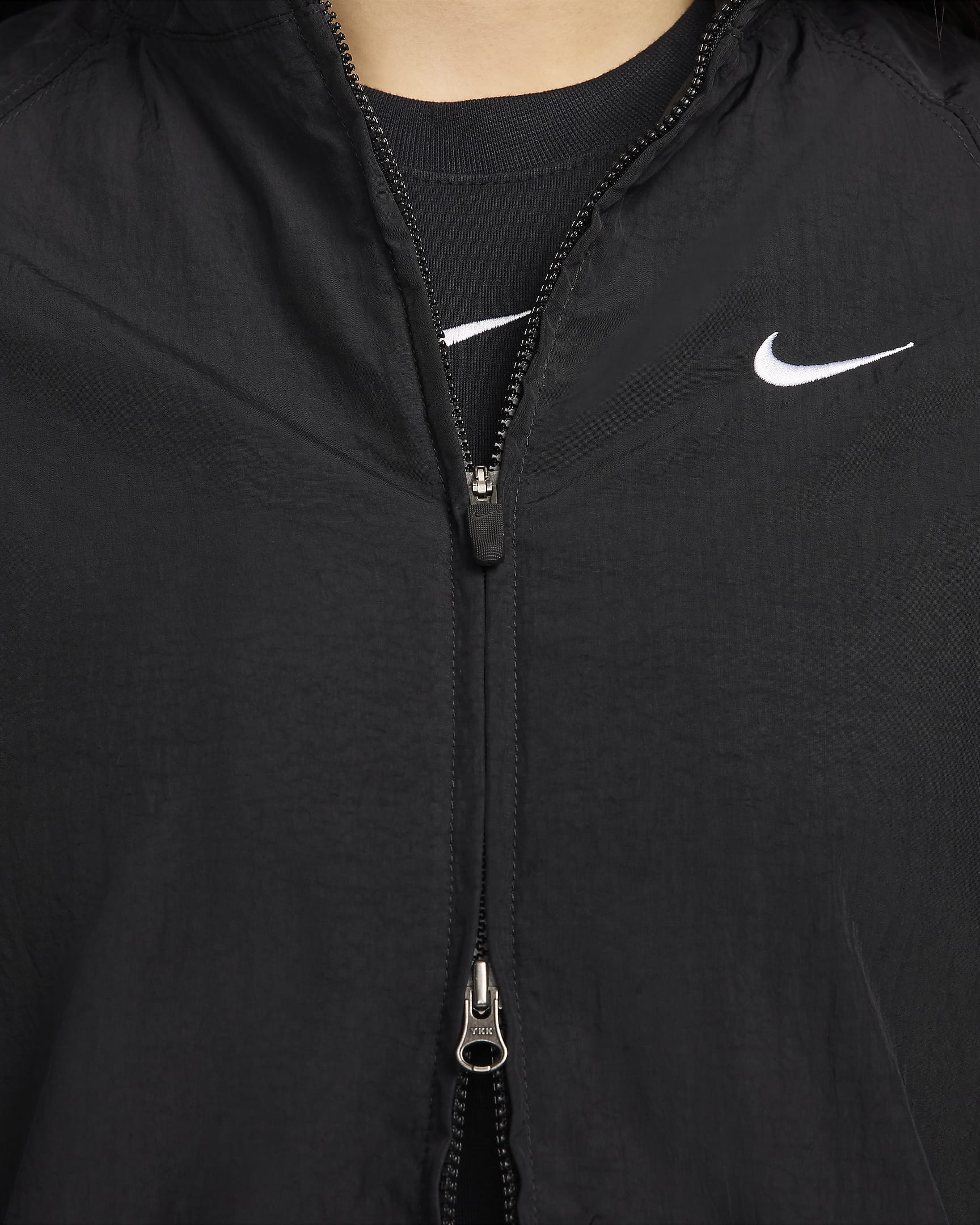 Nike Sportswear Collection Women's Oversized Repel Zip Jacket - Black/White