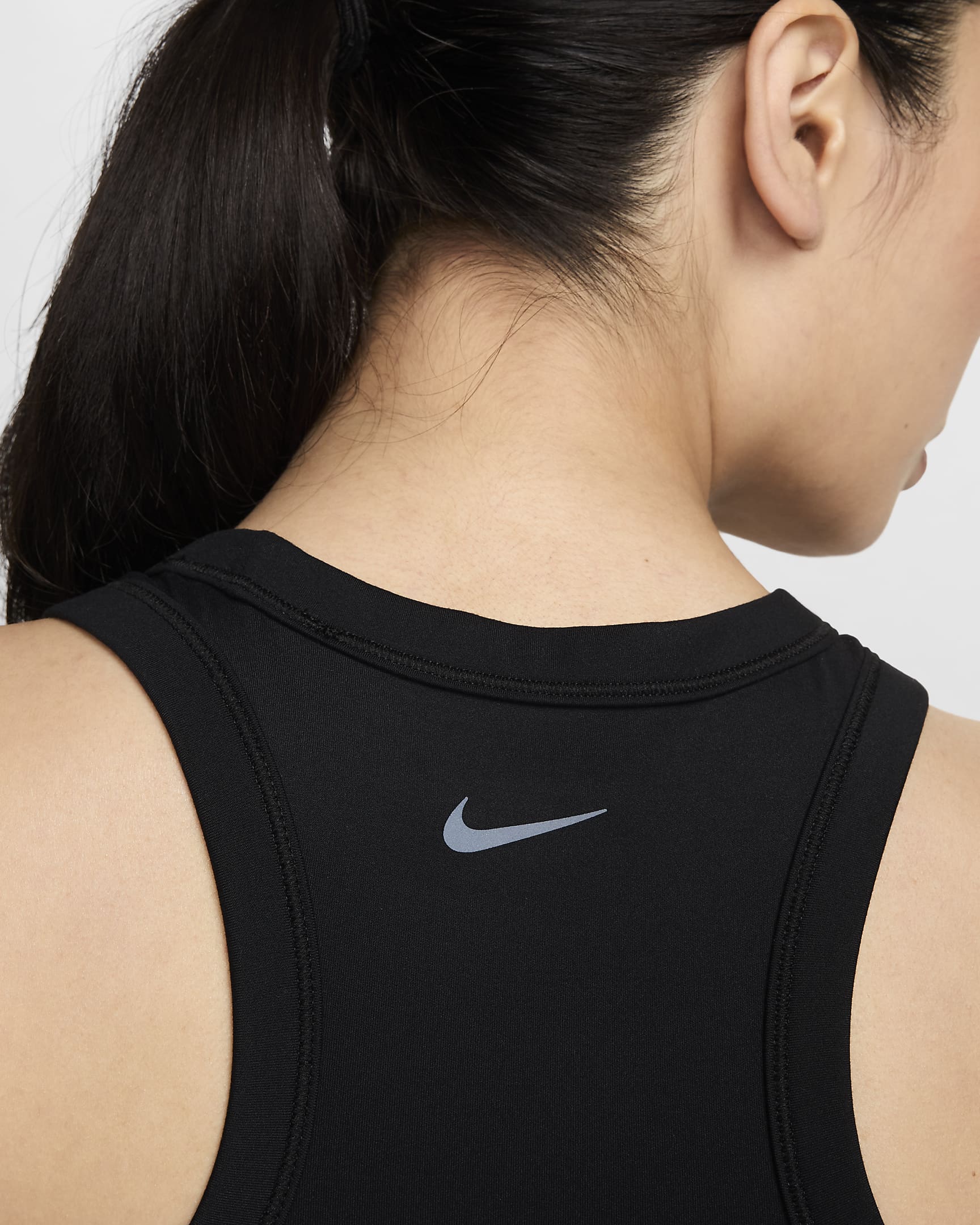 Nike One Fitted Women's Dri-FIT Cropped Tank Top - Black/Black