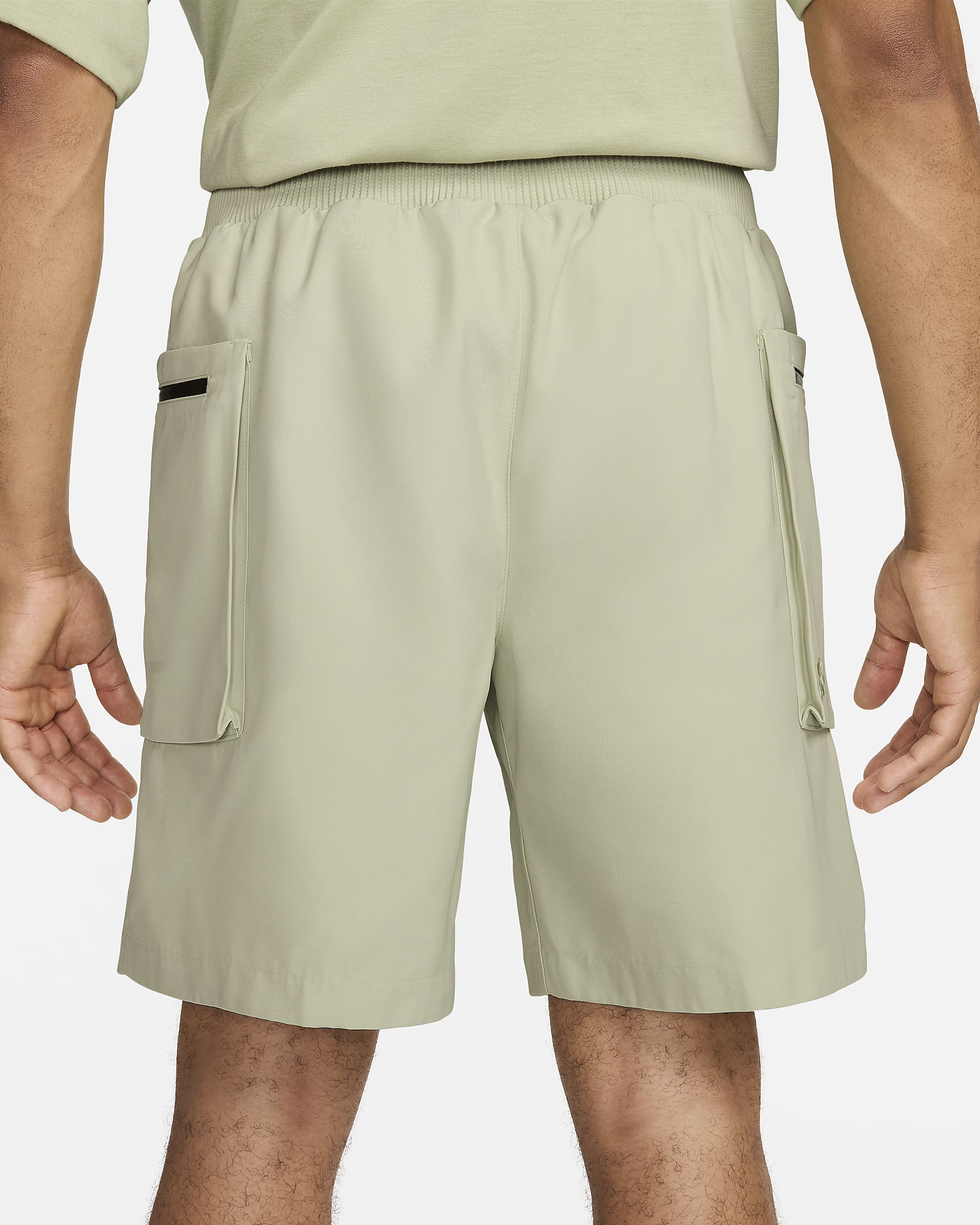 Short fonctionnel tissé Nike Sportswear Tech Pack pour homme - Olive Aura/Noir/Olive Aura