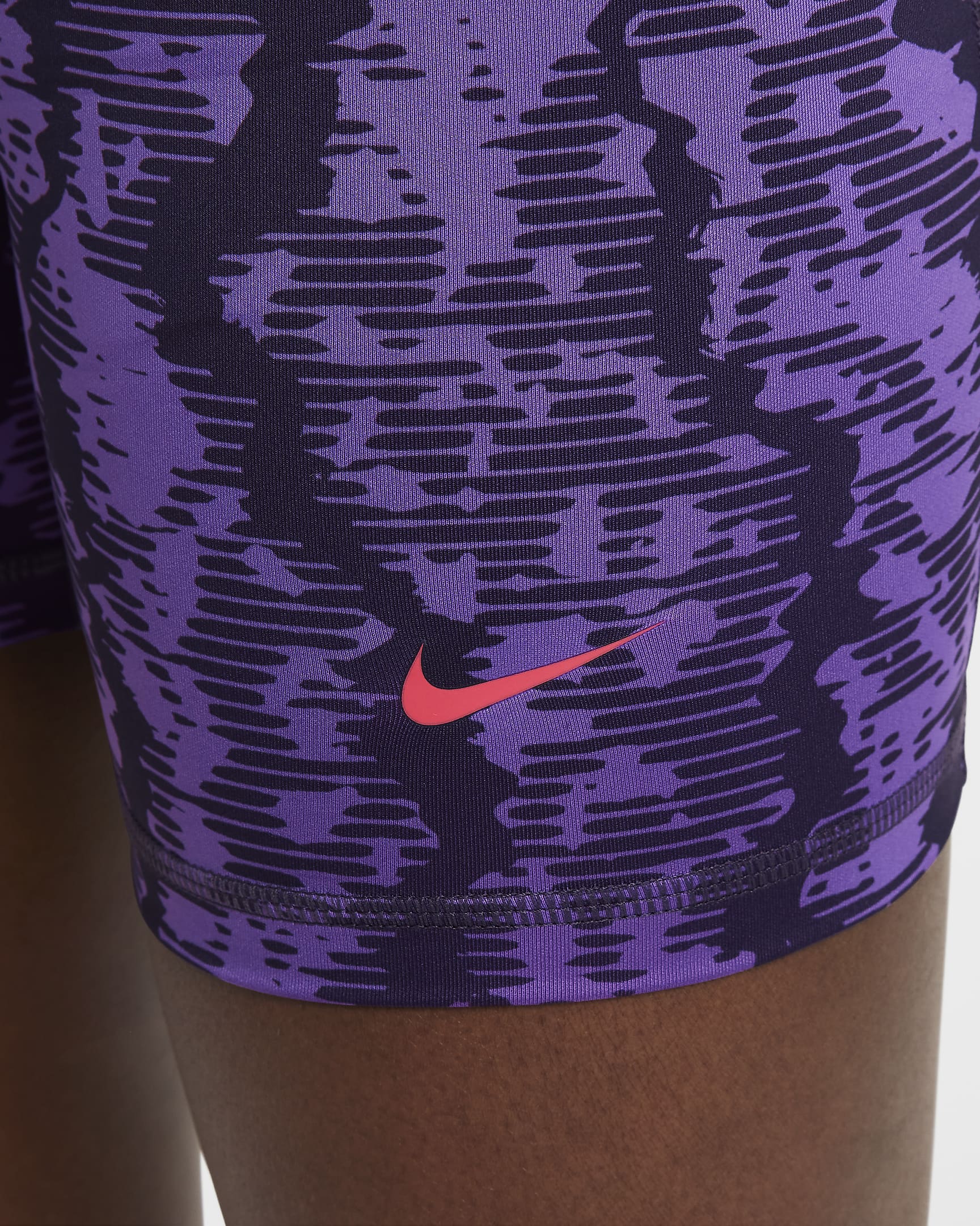 Nike Pro Dri-FIT 8 cm-es rövidnadrág lányoknak - Dark Raisin/Black Raspberry/Aster Pink