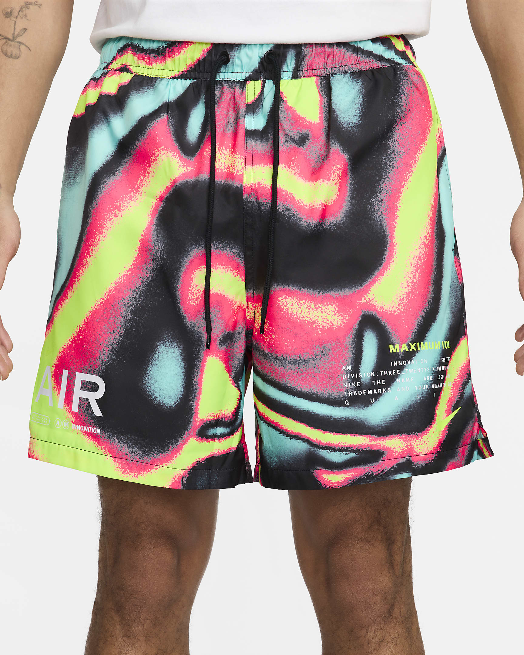 Nike Club Men's Flow Shorts - Hot Punch