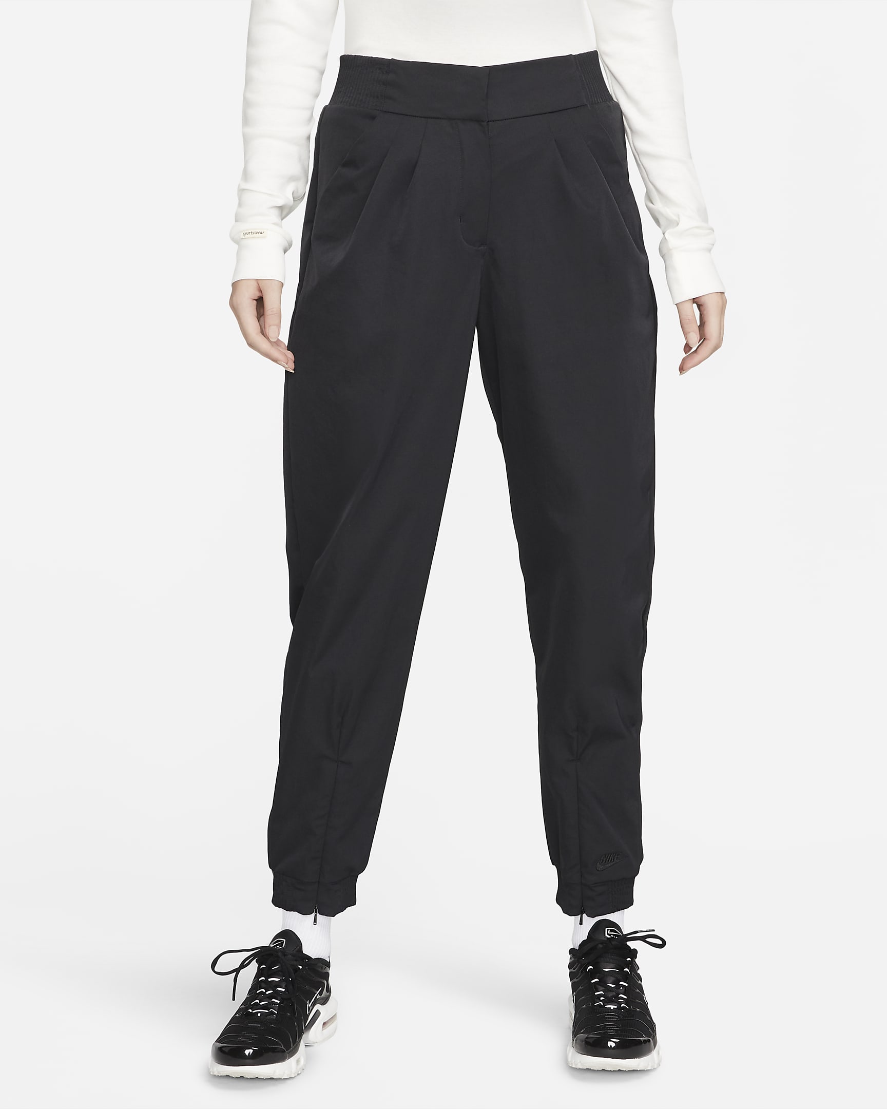 Nike Sportswear Dri-FIT Tech Pack Women's High-Waisted Trousers. Nike SI