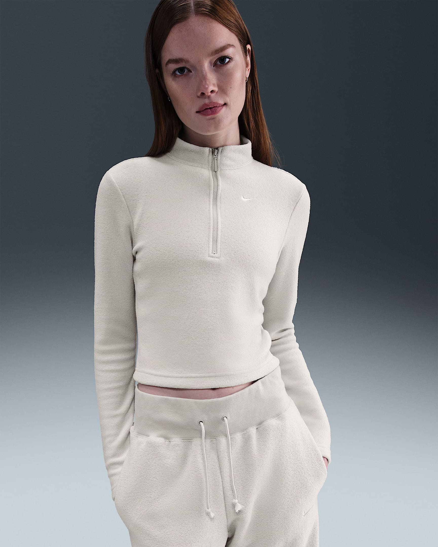 Nike Sportswear Phoenix Plush Women's Slim Long-Sleeve Cosy Fleece 1/2-Zip Top - Light Bone/Sail