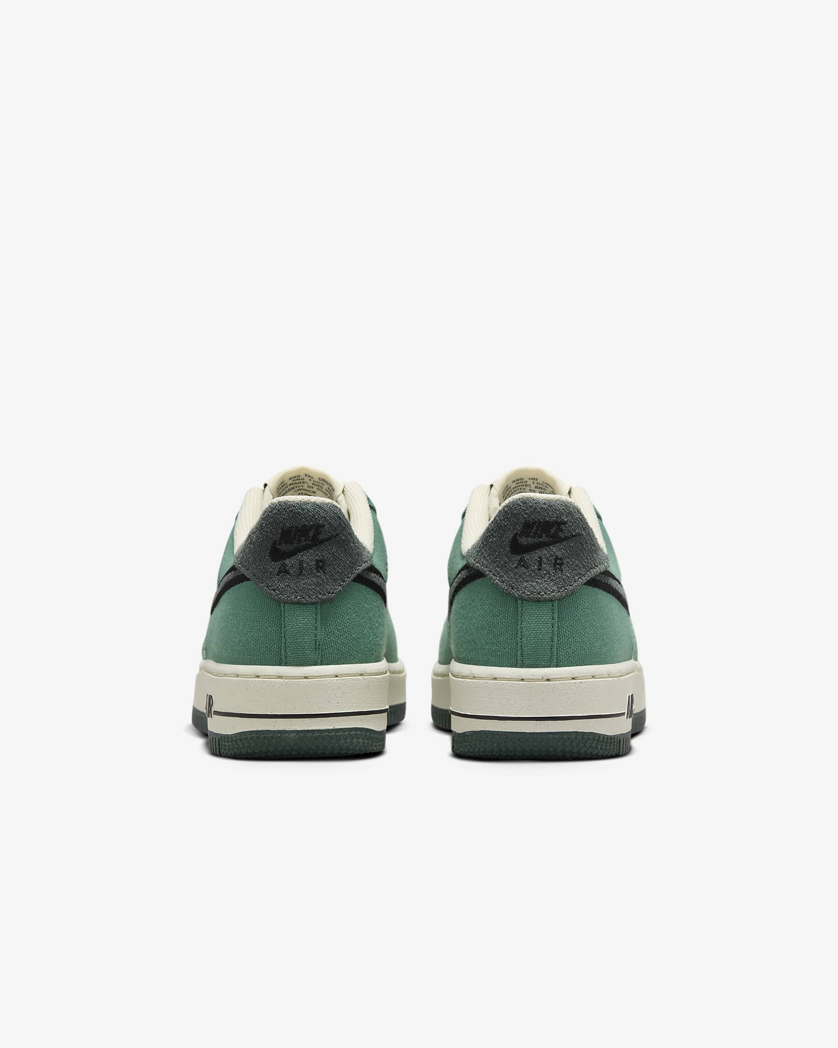 Nike Air Force 1 LV8 Schuh (ältere Kinder) - Coconut Milk/Bicoastal/Gum Dark Brown/Vintage Green