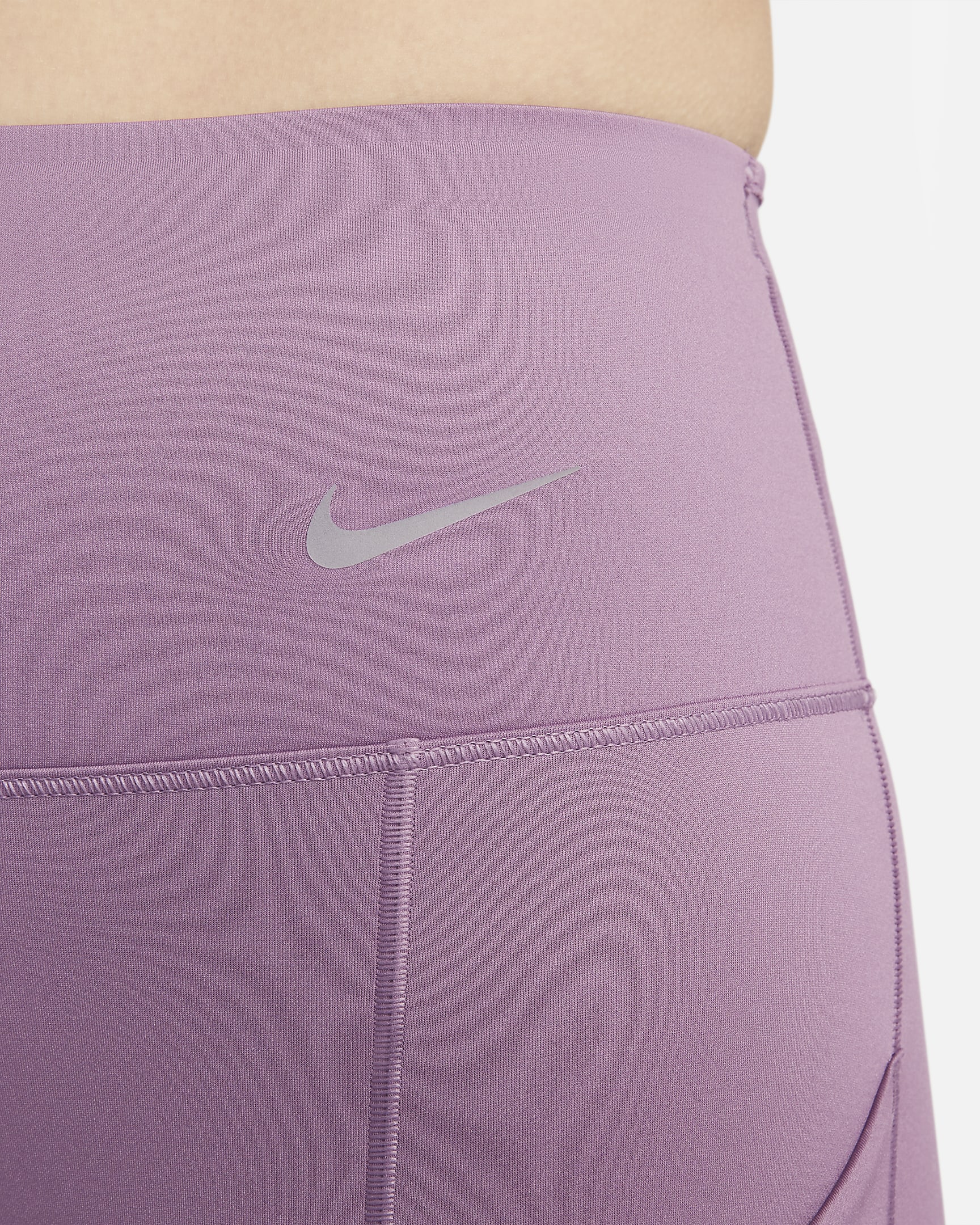 Nike Go erős tartást adó, közepes szabású, 7/8-os női leggings zsebekkel - Violet Dust/Fekete