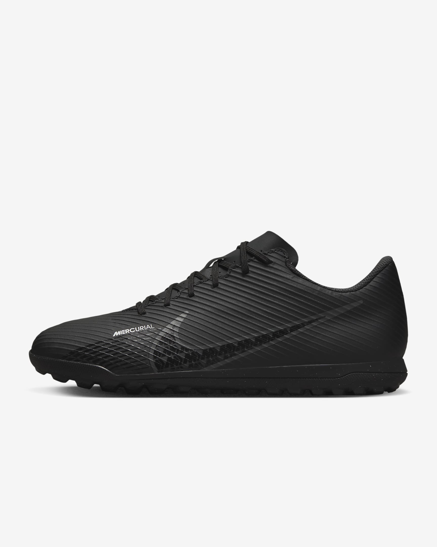 Nike Mercurial Vapor 15 Club Turf Football Shoes. Nike SG