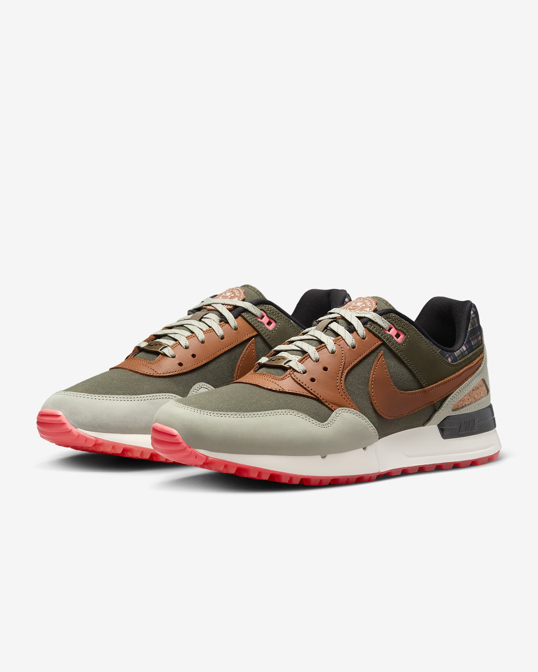 Golfskor Nike Air Pegasus '89 - Cargo Khaki/Jade Horizon/Hot Punch/Light British Tan