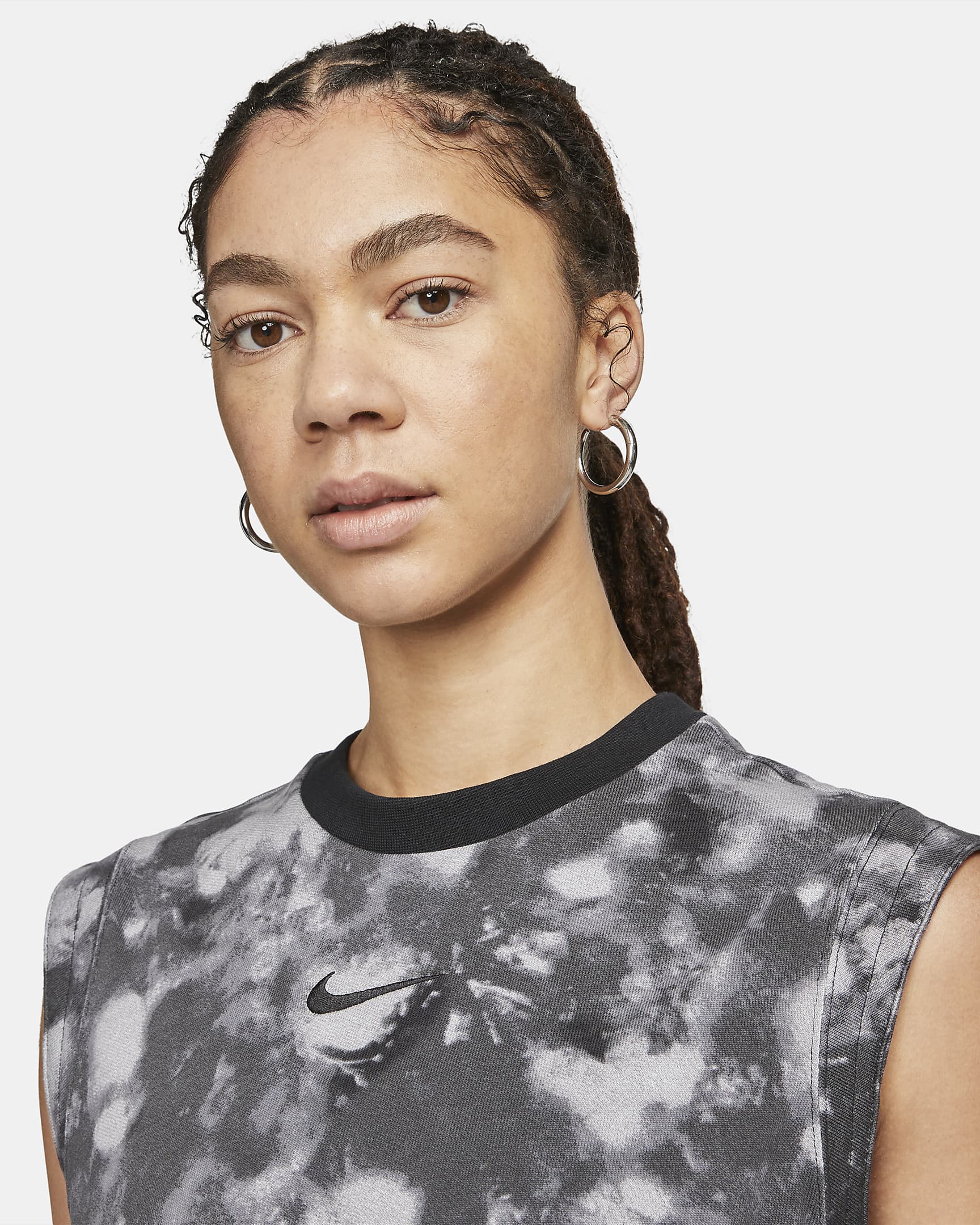 Nike Sportswear Women's Sleeveless Jersey Wave Dye Top. Nike IN