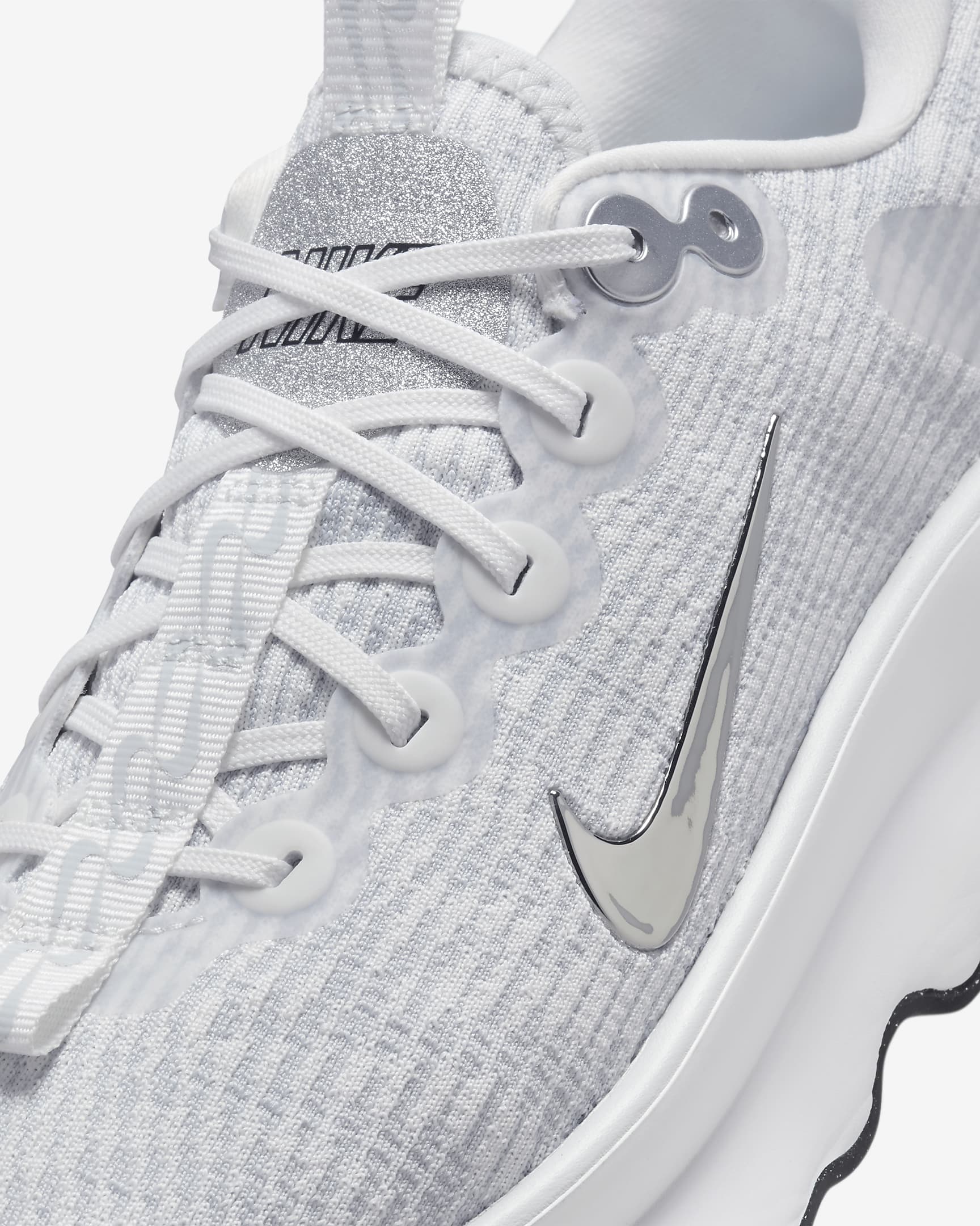 Chaussure de marche Nike Motiva Premium pour femme - Summit White/Pure Platinum/Noir/Metallic Silver