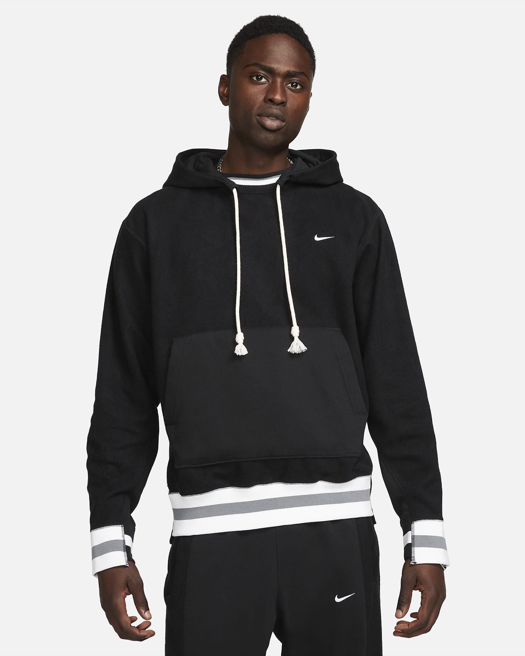 Nike Dri-FIT Standard Issue Men's Pullover Basketball Hoodie. Nike BG