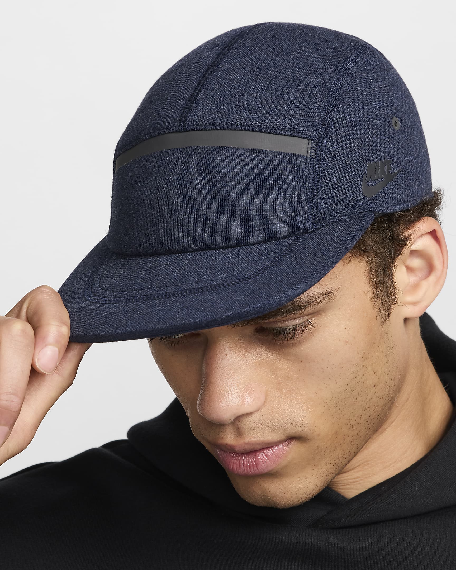 Nike Fly Cap Unstructured Flat-Bill Tech Fleece Cap - Obsidian/Black