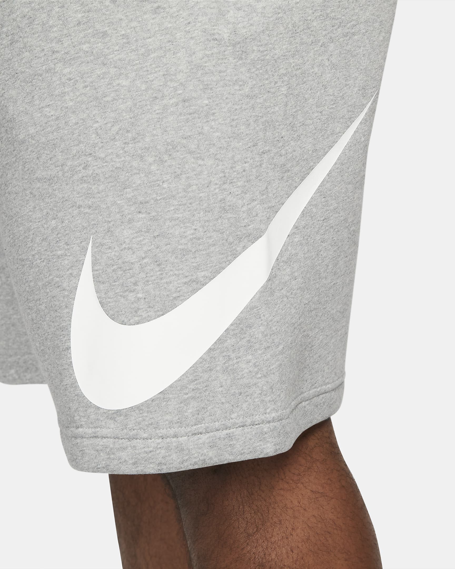 Spodenki męskie z nadrukiem Nike Sportswear Club - Dark Grey Heather/Biel/Biel