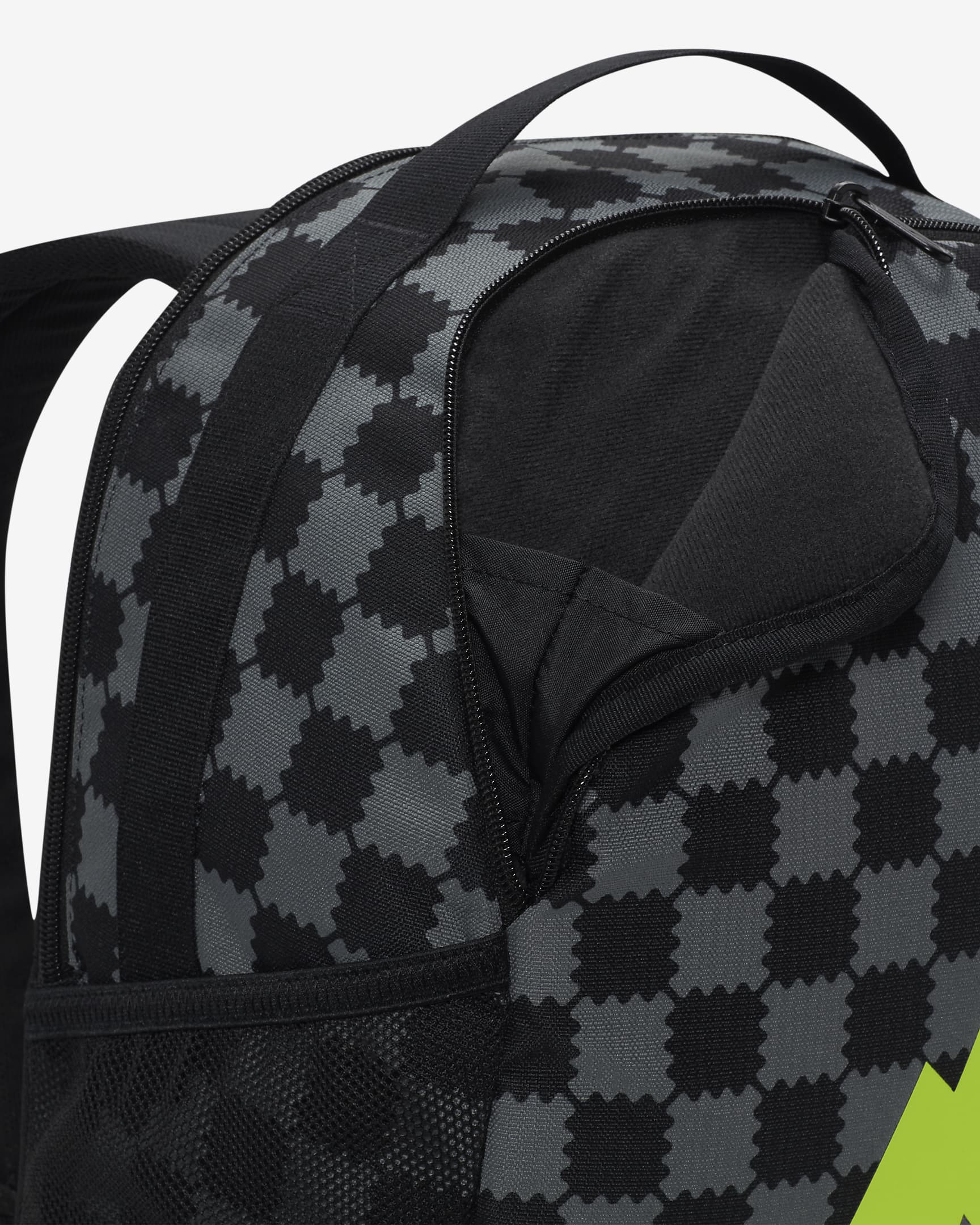 Nike Brasilia Kids' Backpack (18L). Nike LU