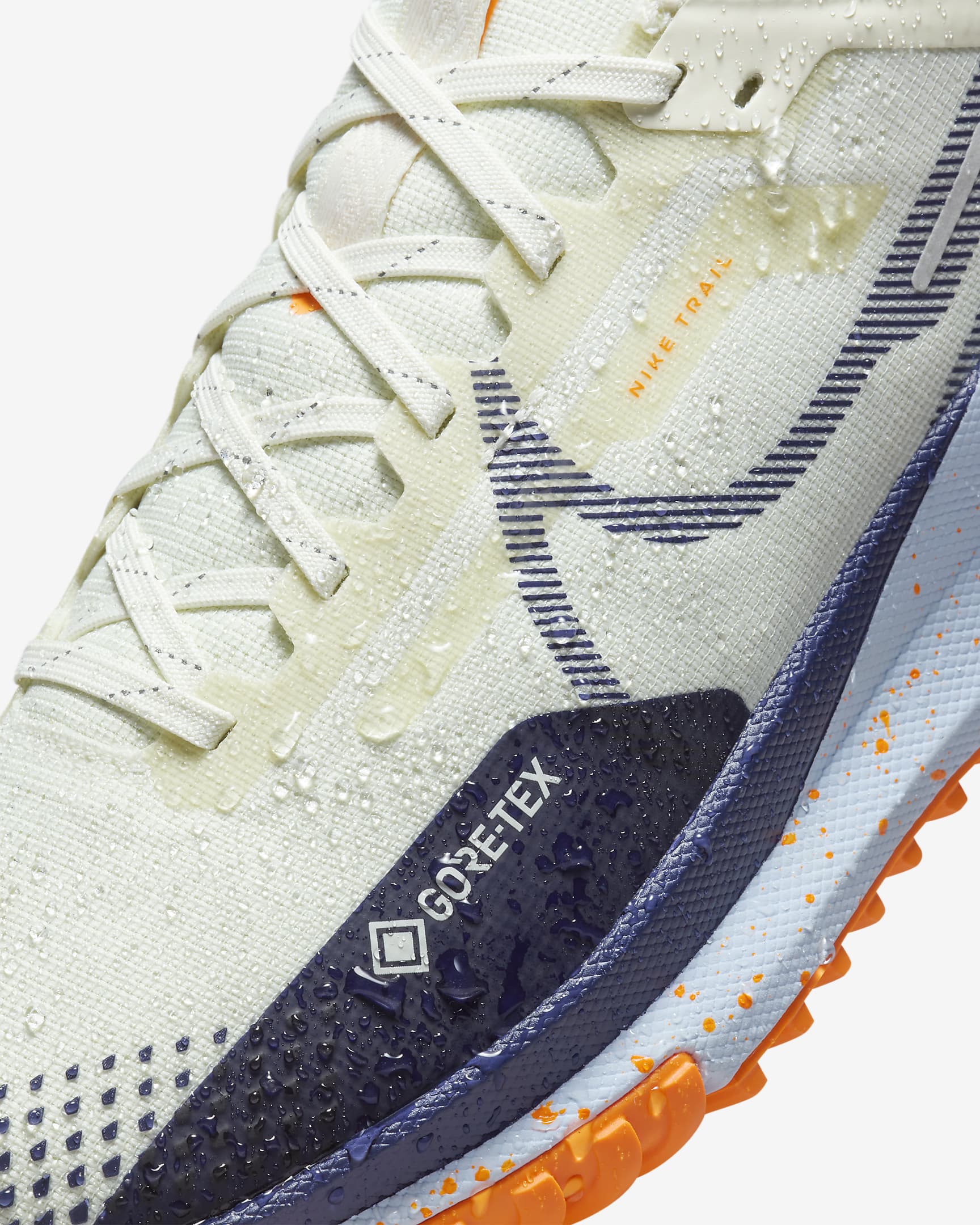 Nike Pegasus Trail 4 GORE-TEX Su Geçirmez Arazi Tipi Erkek Koşu Ayakkabısı - Sea Glass/Total Orange/Blue Tint/Purple Ink