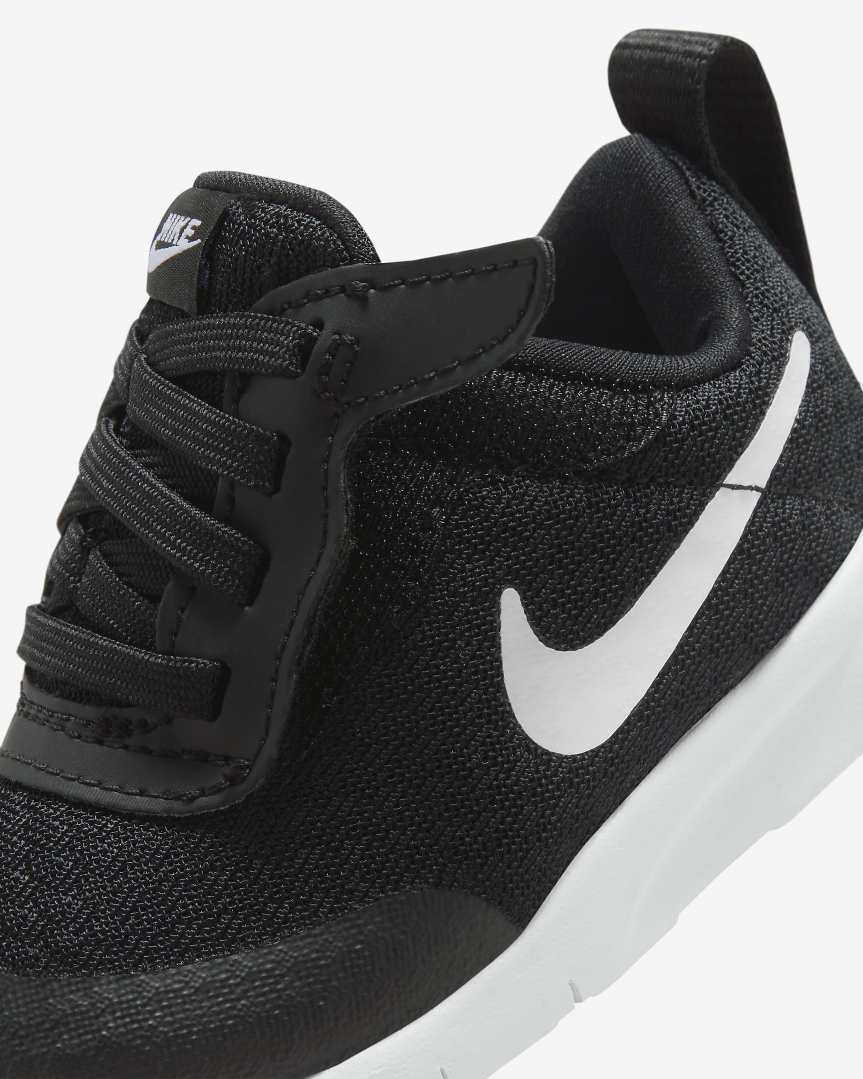 Tenis para bebé e infantil Nike Tanjun EasyOn - Negro/Blanco/Blanco