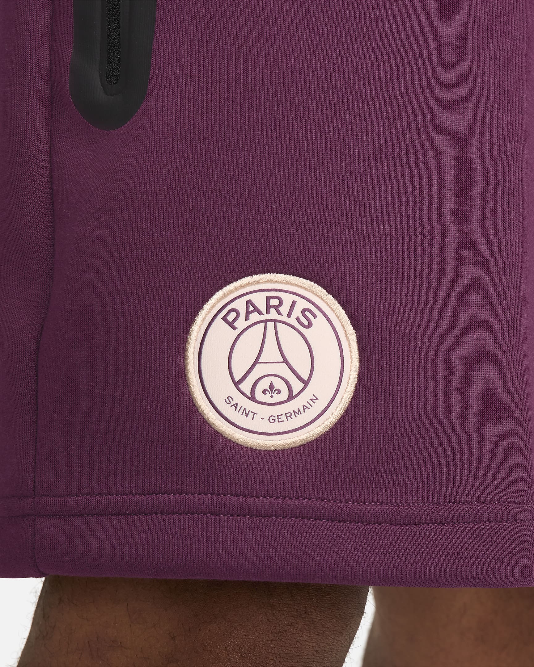 Paris Saint-Germain Nike Sportswear Tech Fleece Men's Shorts - Bordeaux/Guava Ice