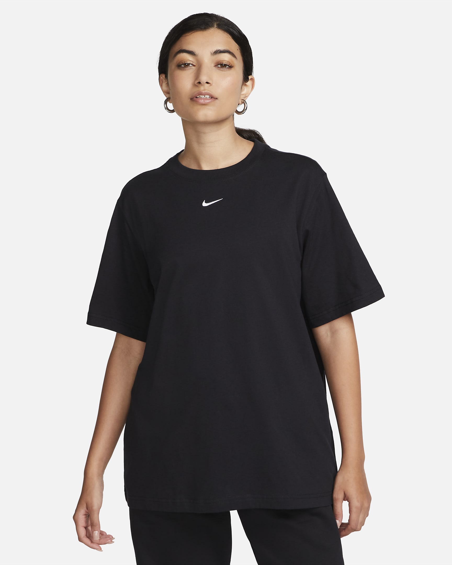 T-shirt Nike Sportswear Essential pour Femme - Noir/Blanc