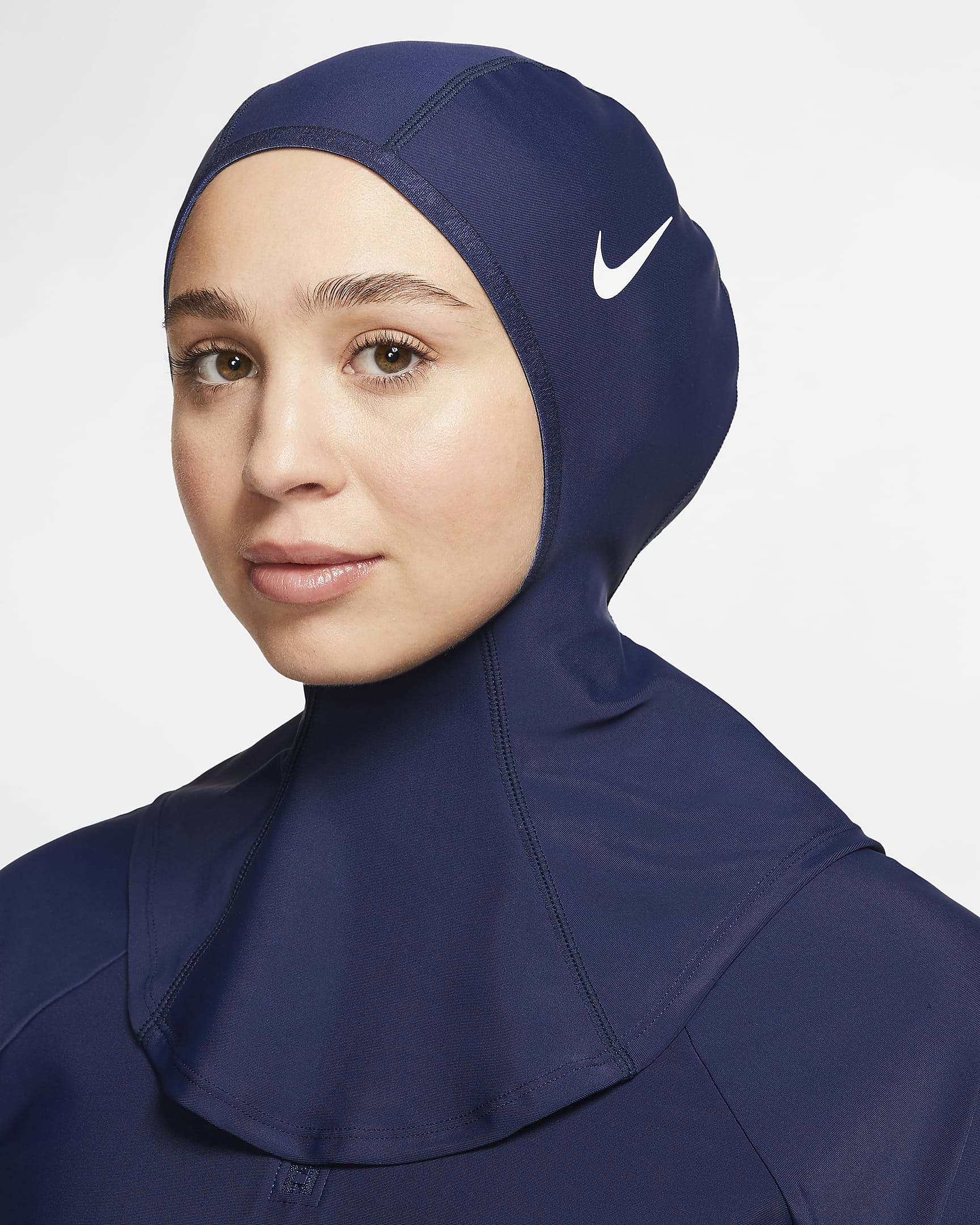Nike Victory Women's Swim Hijab. Nike FI