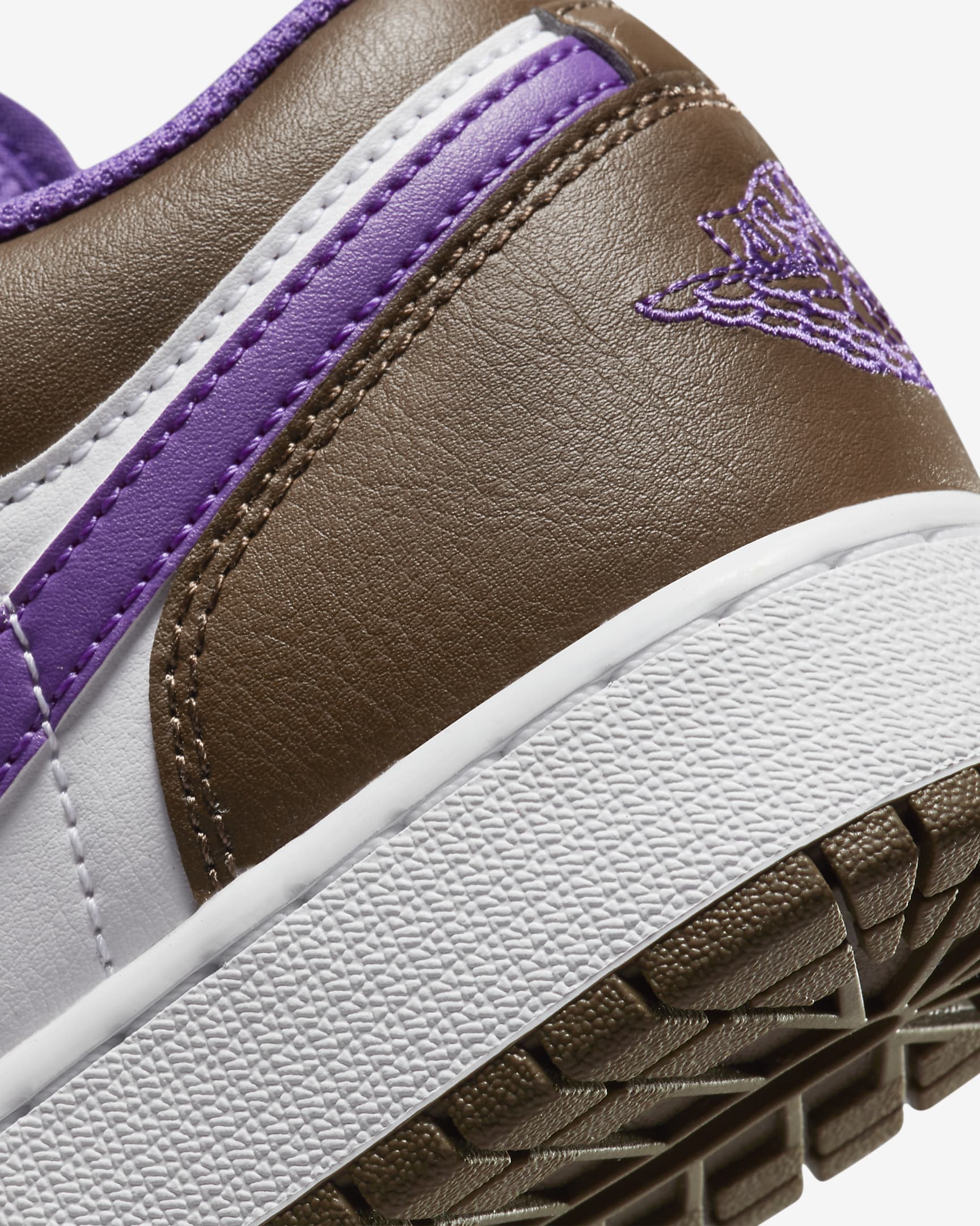 Air Jordan 1 Low Older Kids' Shoes. Nike ZA