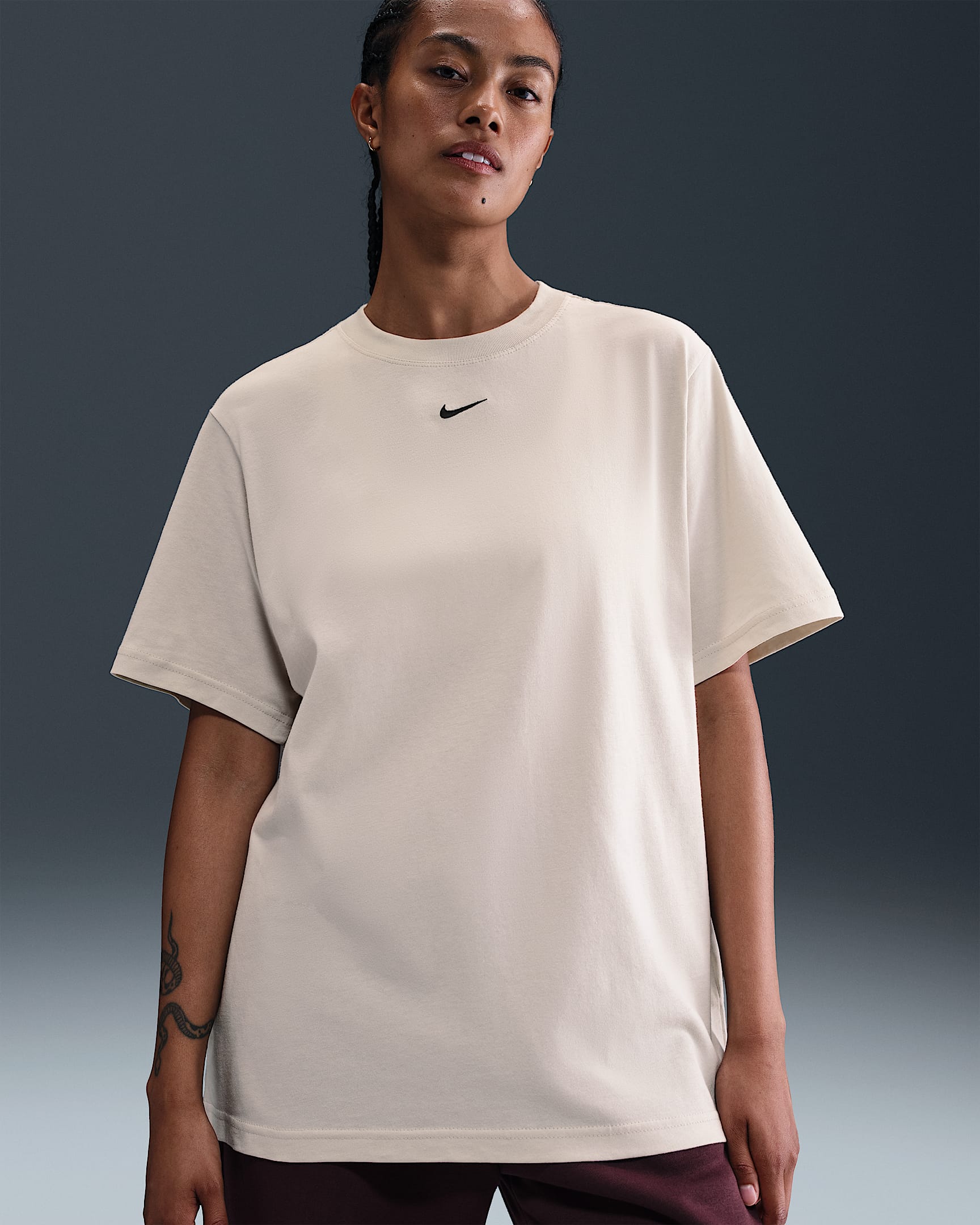 Nike Sportswear Essential Women's T-Shirt - Light Bone