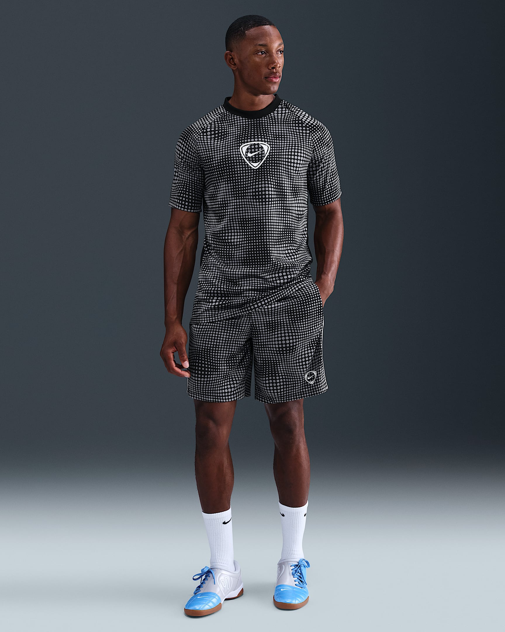 Nike Academy+ Dri-FIT Erkek Futbol Şortu - Siyah/Siyah/Beyaz/Beyaz