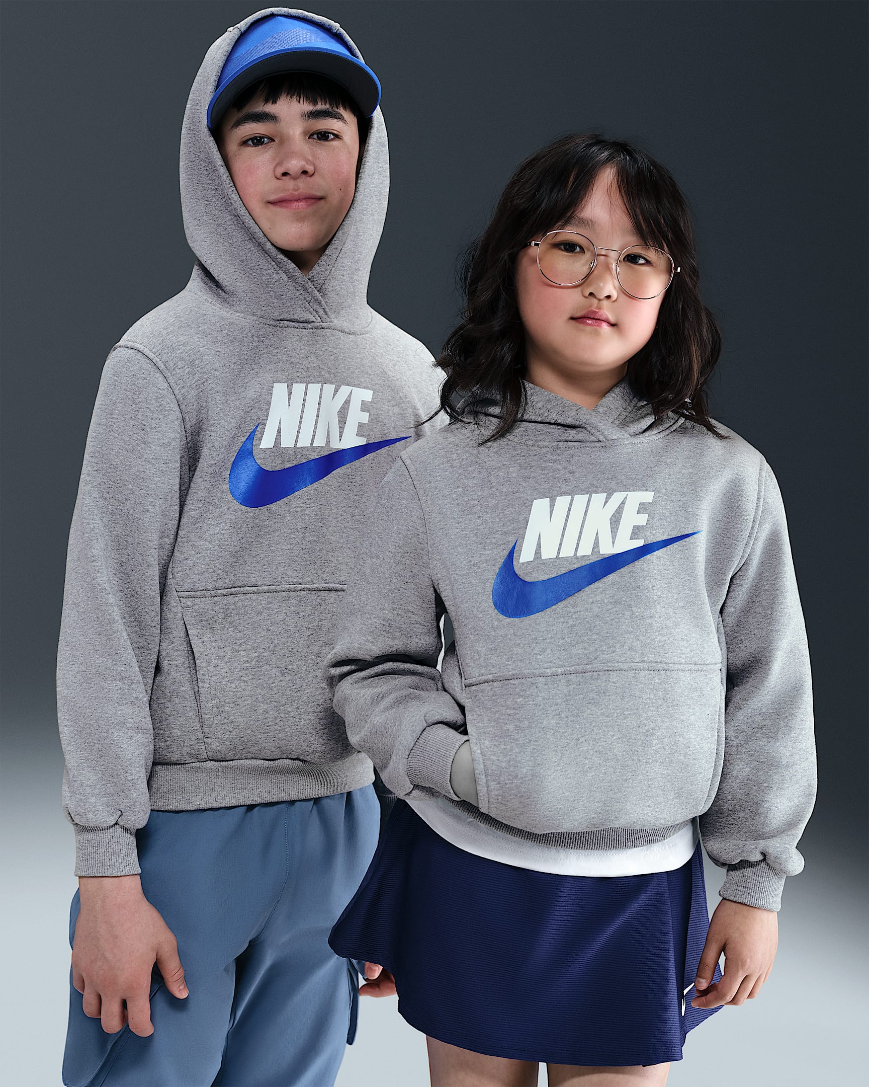 Nike Sportswear Club Fleece Big Kids' Hoodie - Dark Grey Heather/Game Royal
