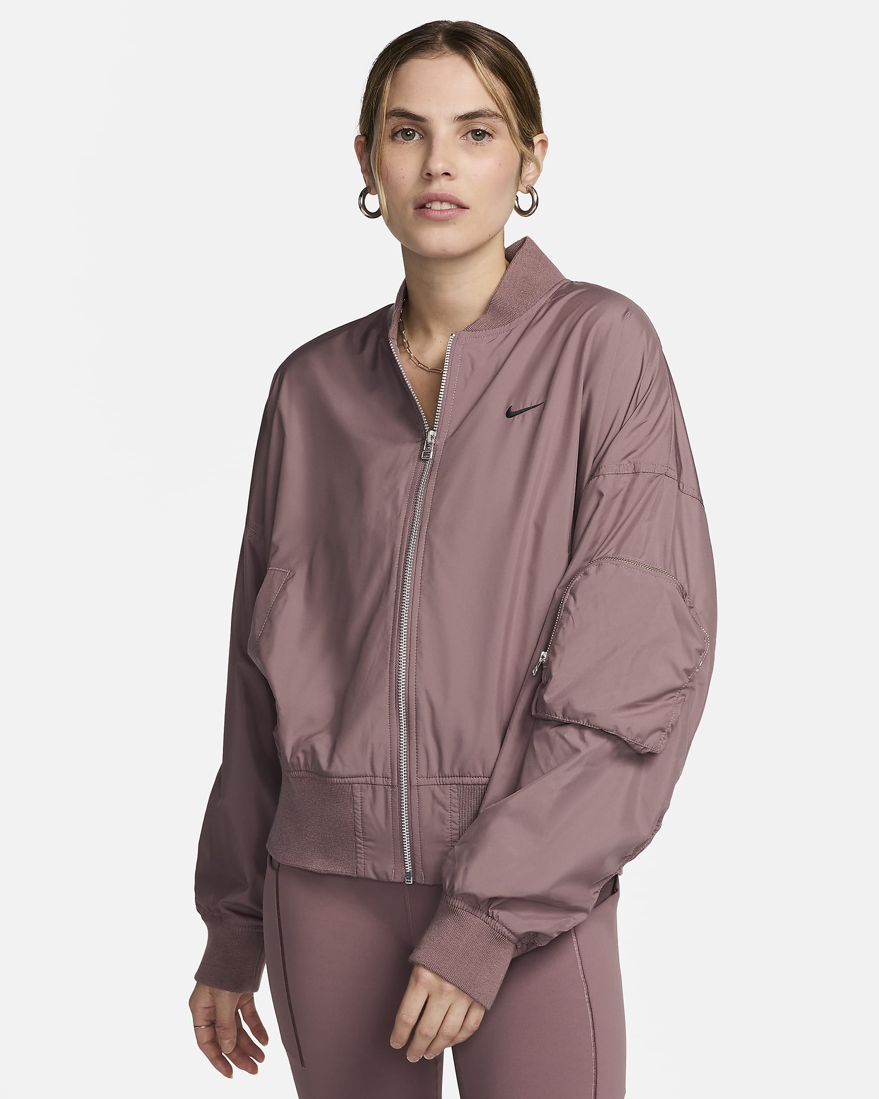 Chamarra bomber oversized para mujer Nike Sportswear Essential - Malva humeante/Negro