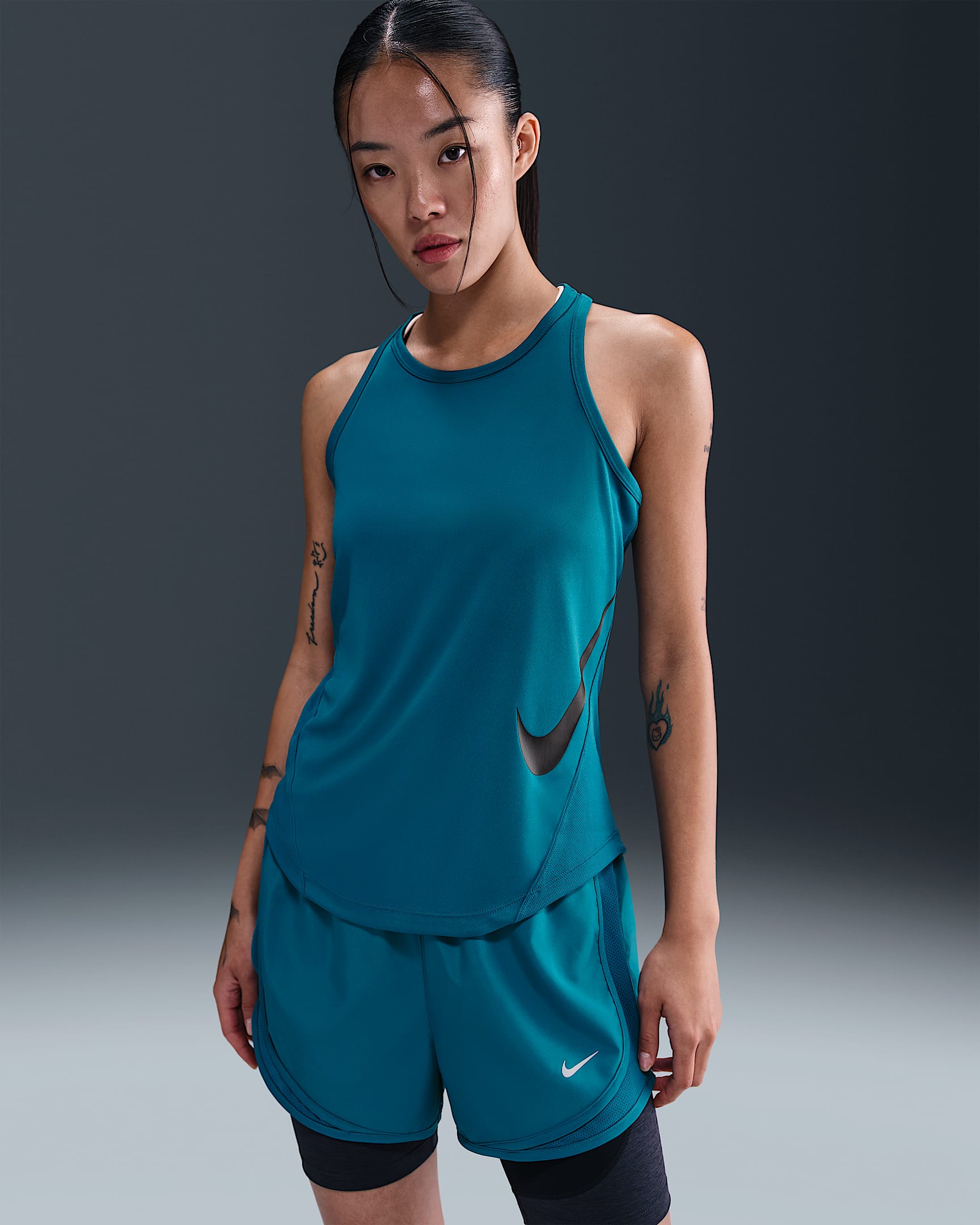 ナイキ テンポ スウッシュ ラン ウィメンズ Dri-FIT ランニングタンクトップ - グリーンアビス/ブラック