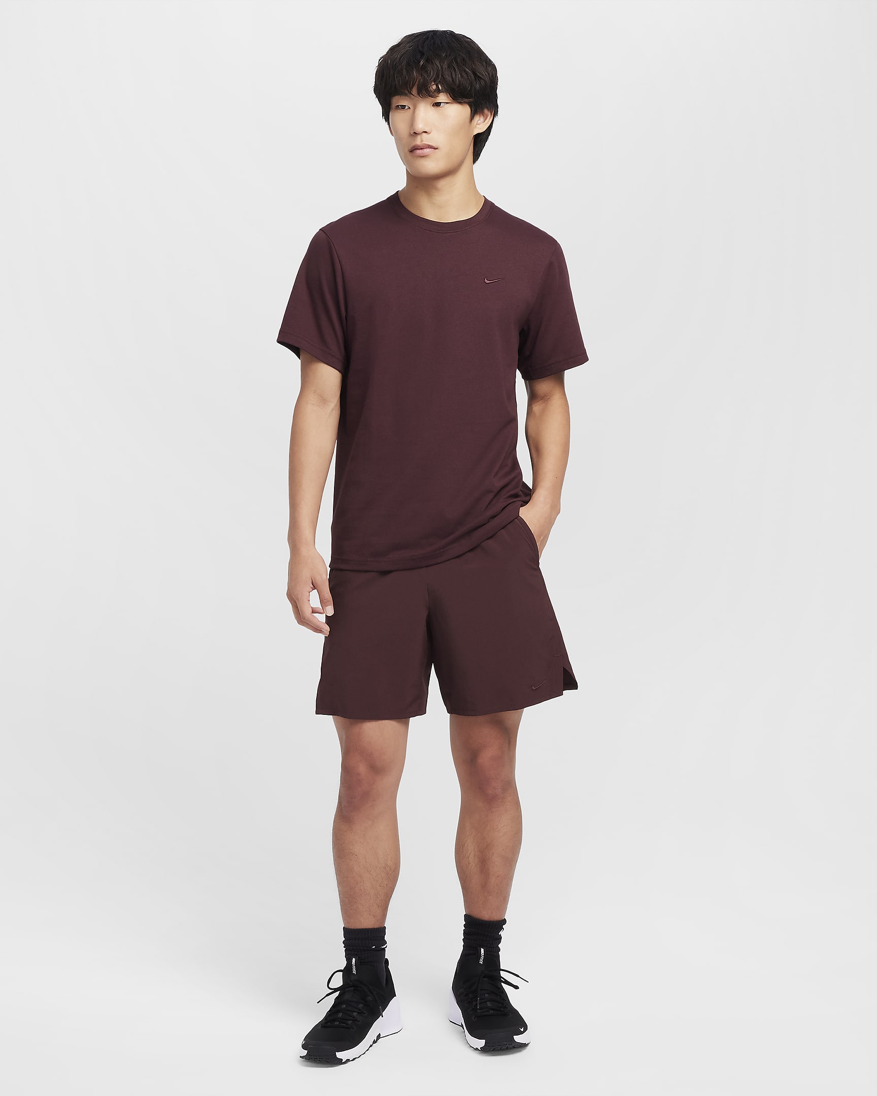 Nike Dri-FIT Primary 男款訓練 T 恤 - Burgundy Crush/Burgundy Crush