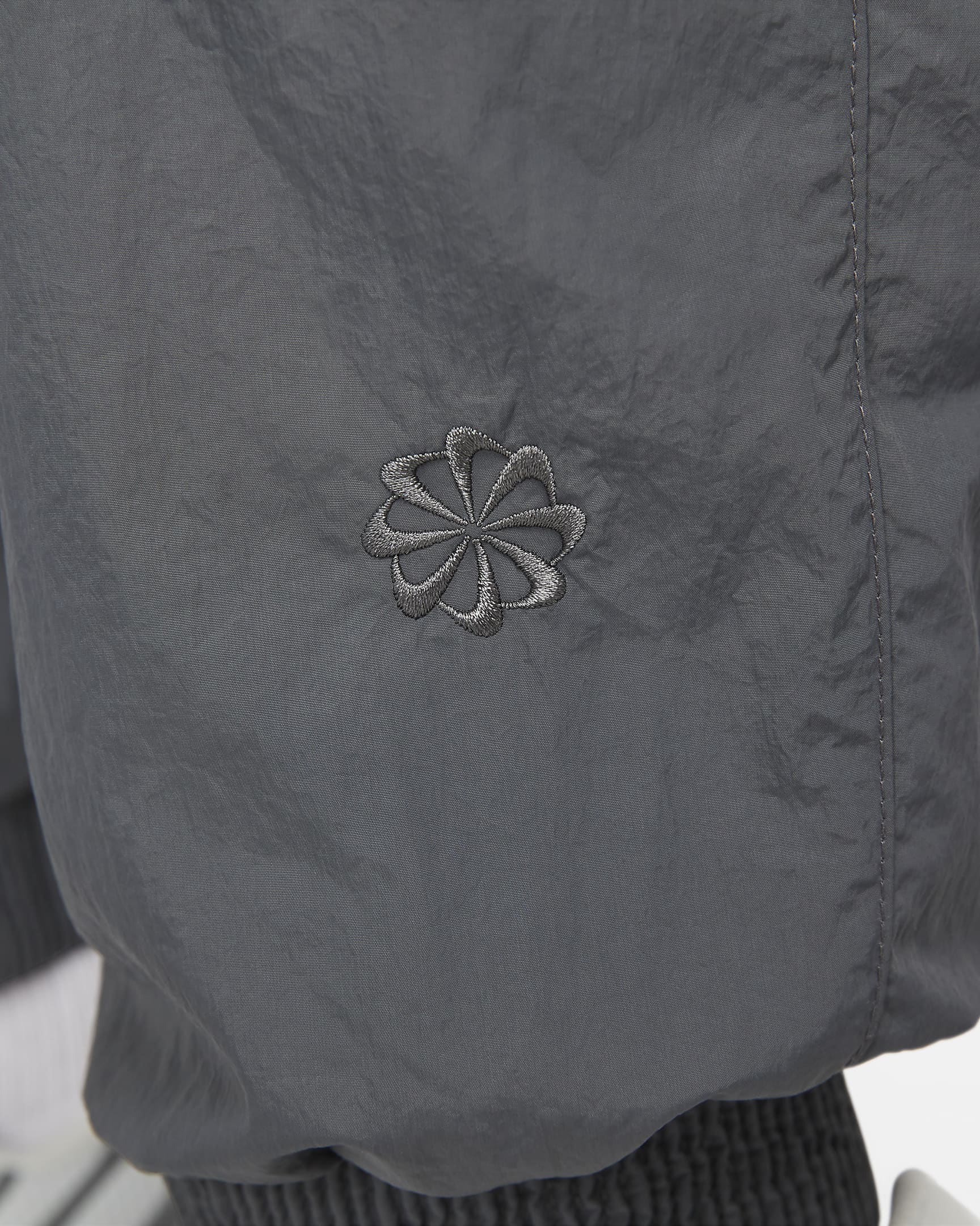 Nike Sportswear Repel Tech Pack Herrenhose. Nike DE