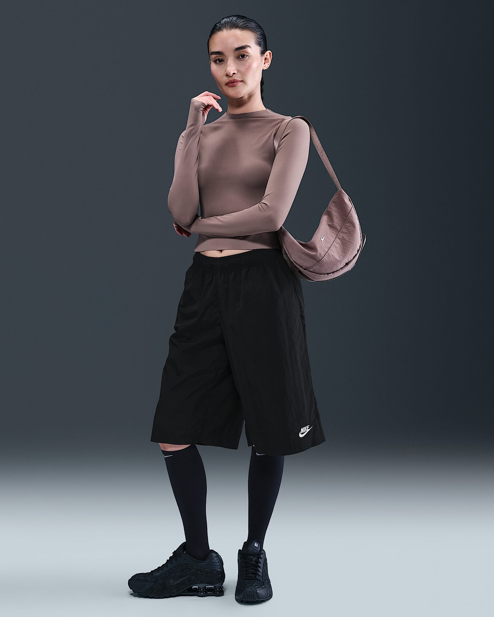 Nike Sportswear Women's Mid-Rise Loose Knee-Length Shorts - Black/Sail