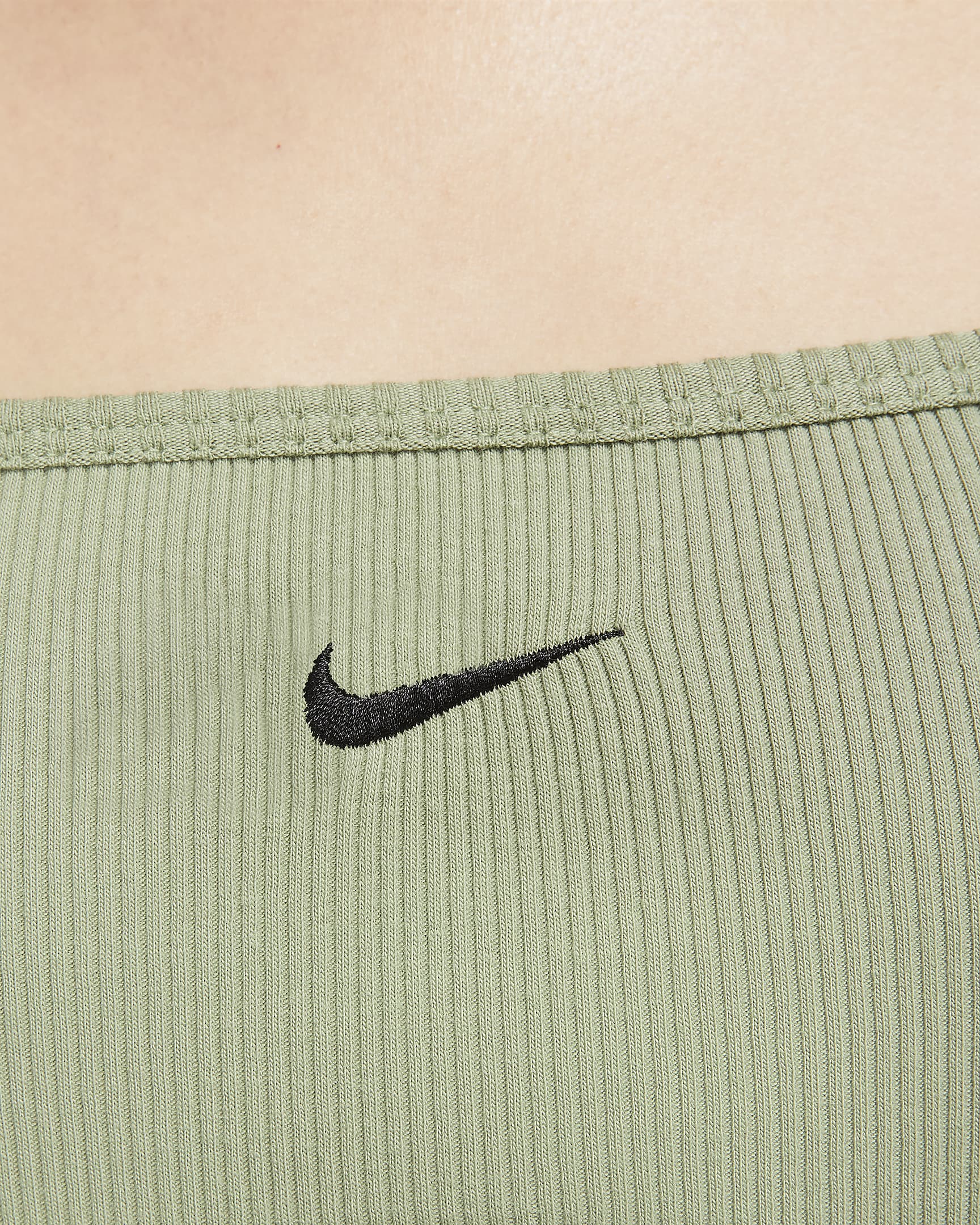 Nike Sportswear Essential Women's Ribbed Crop Top. Nike VN