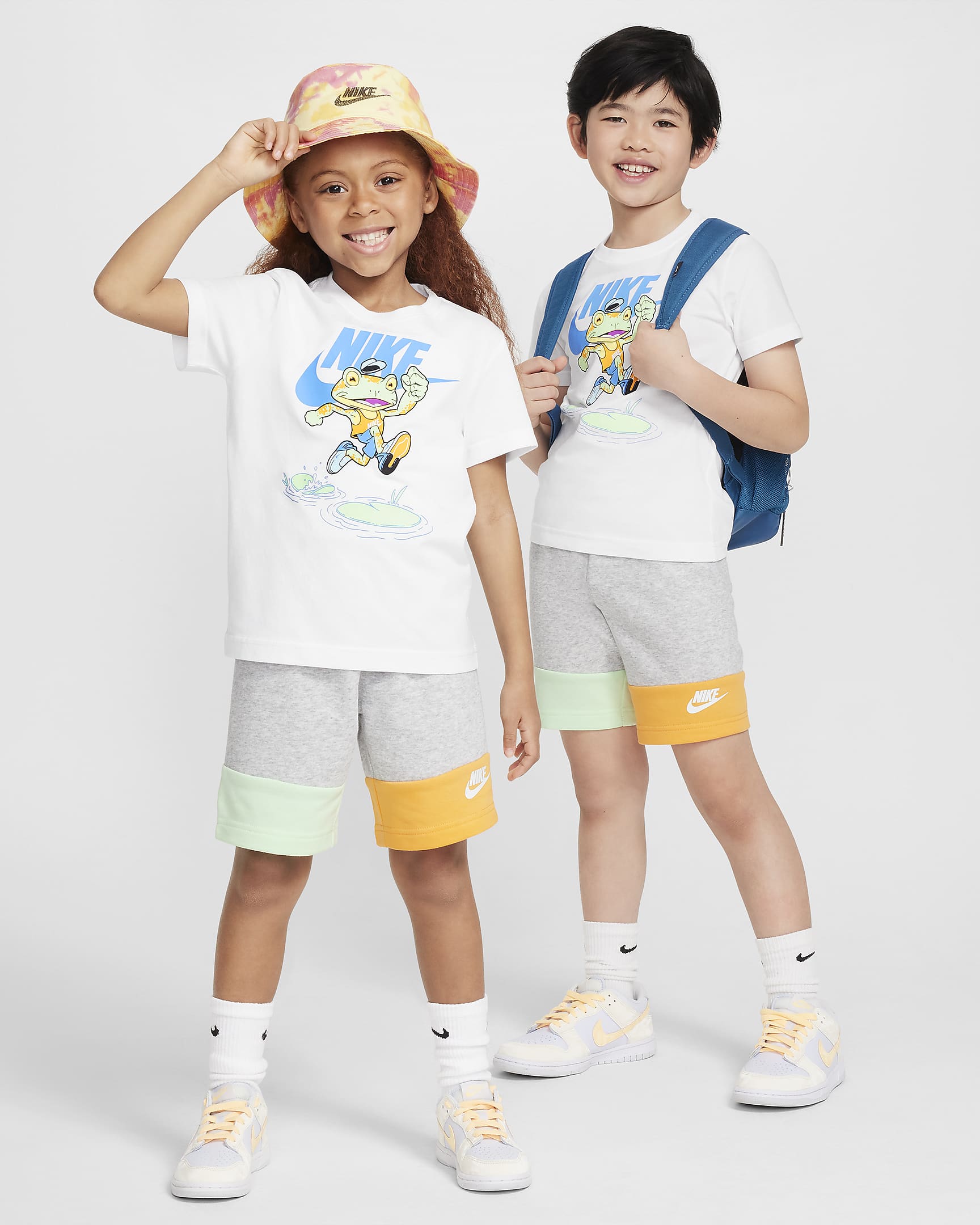 Conjunto de shorts para niños talla pequeña Nike KSA - Gris humo claro