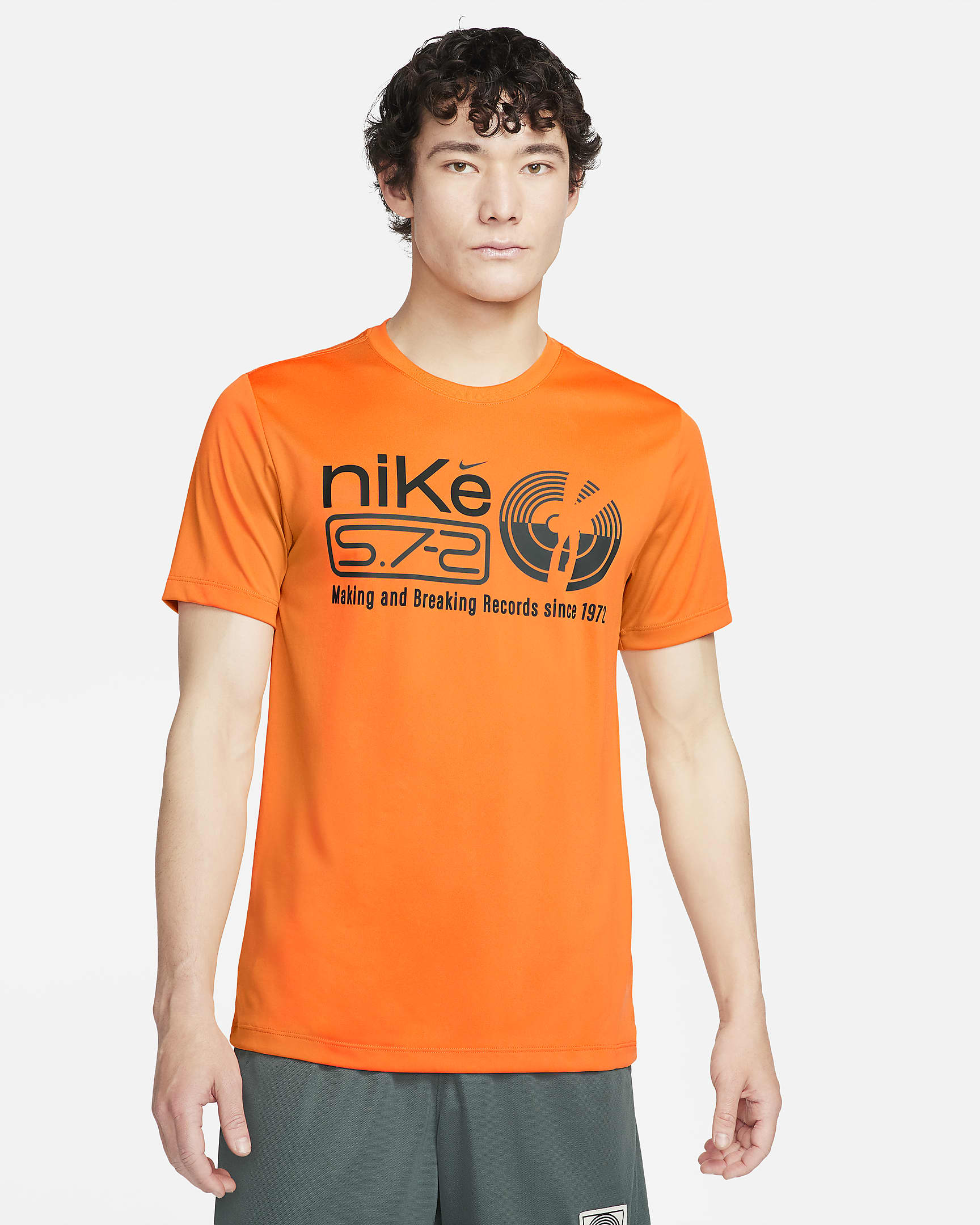 Nike Men's Dri-FIT Fitness T-Shirt - Bright Mandarin