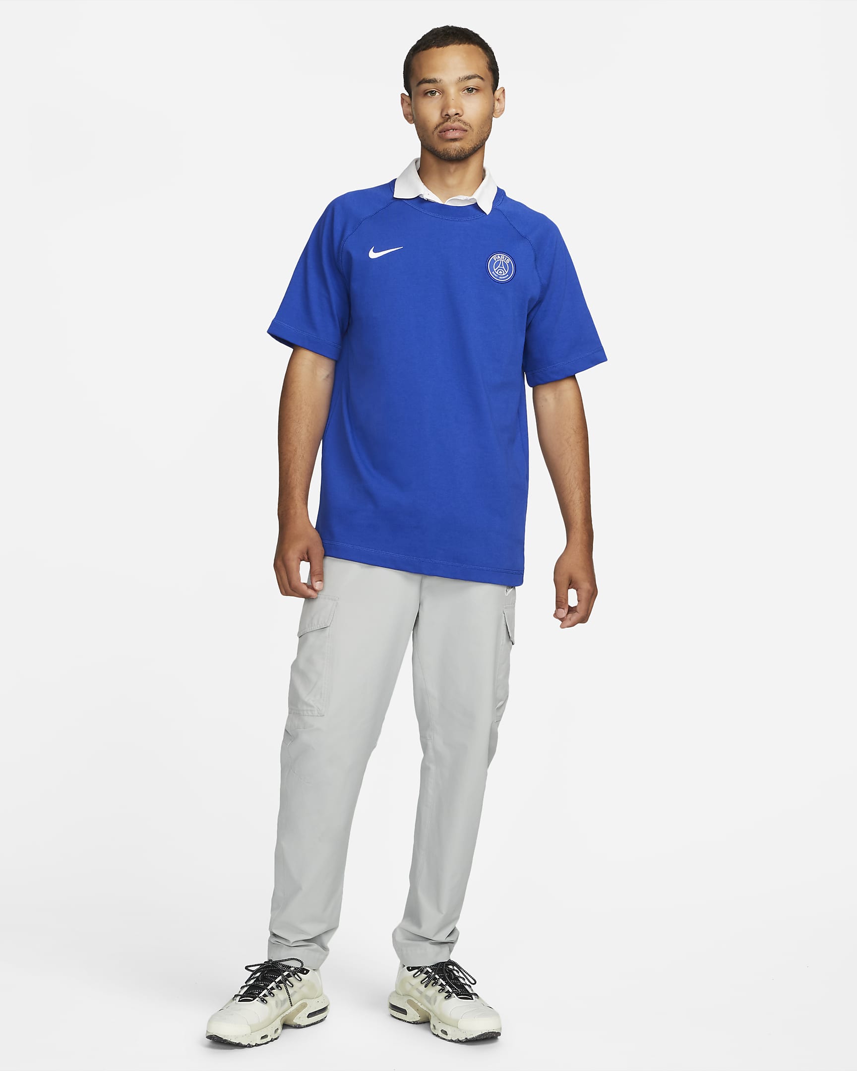 Paris Saint-Germain Travel Men's Short-Sleeve Football Top. Nike CA