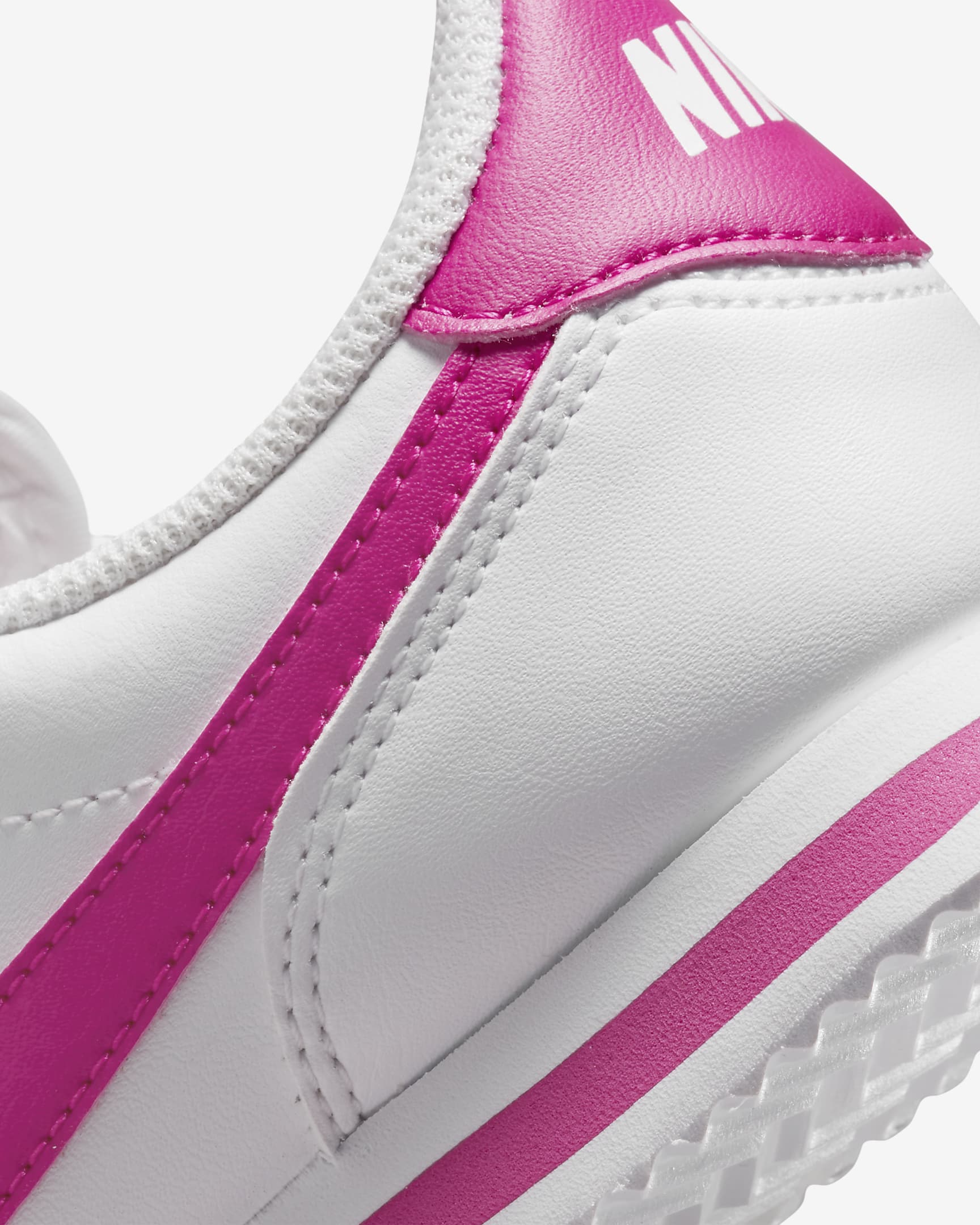 Nike Cortez Basic SL Younger Kids' Shoes - White/Pink Prime