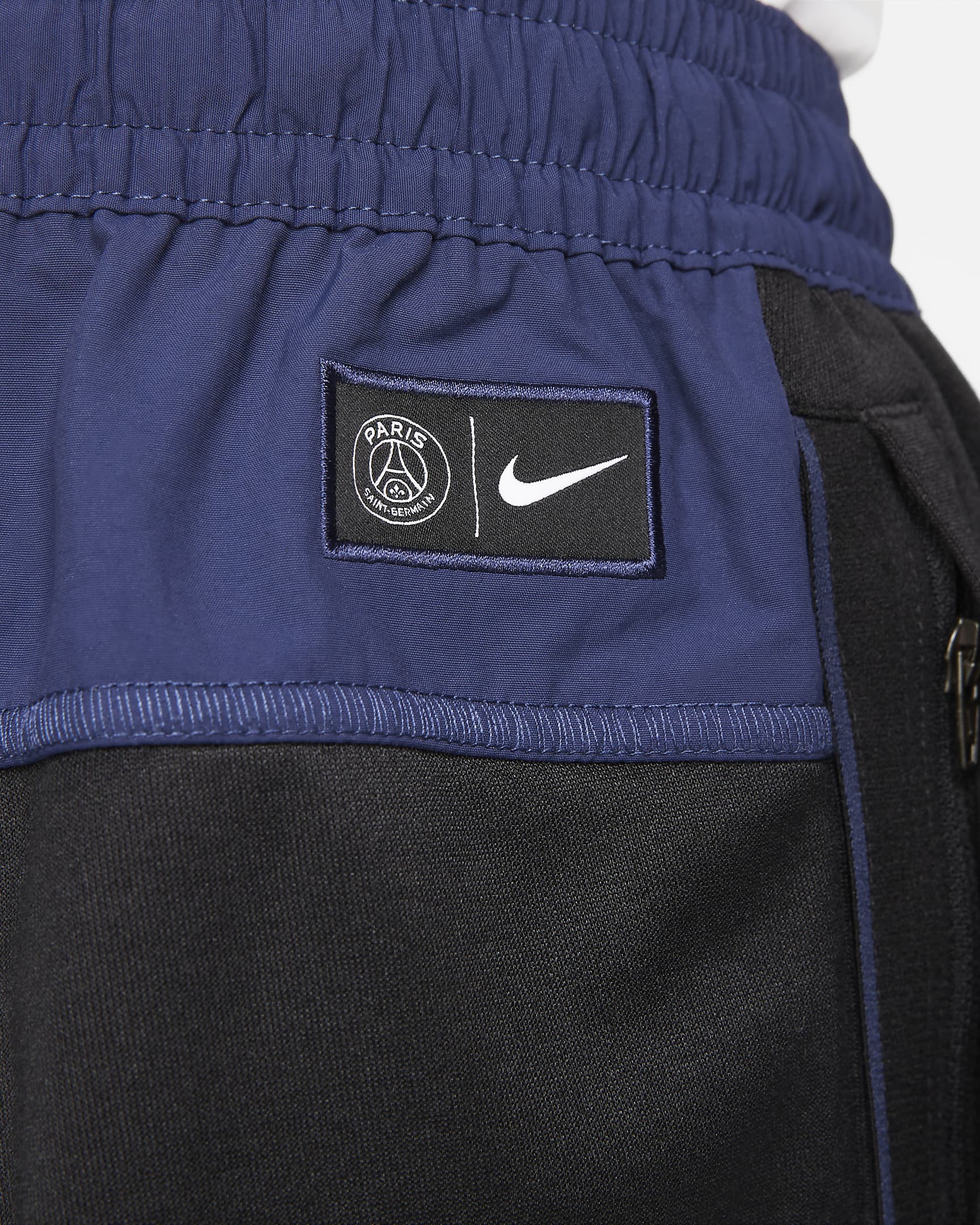 Paris Saint-Germain Men's Football Pants. Nike IE